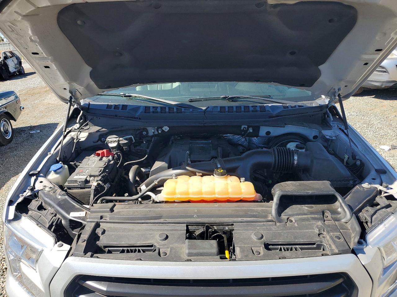 2015 Ford F150 Supercrew Silver vin: 1FTEW1CP3FKD68558
