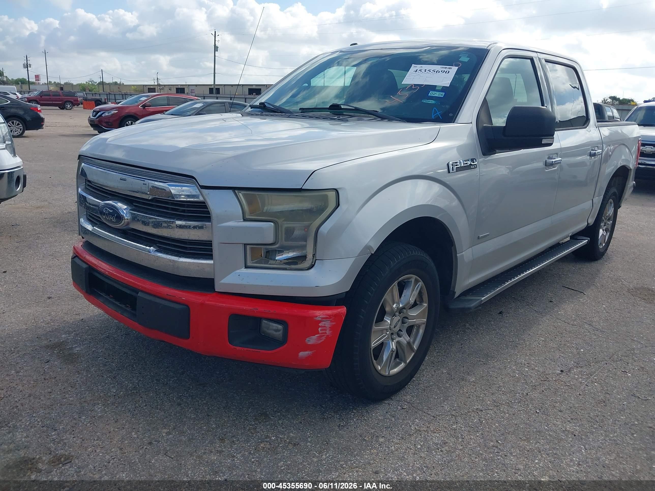 2015 Ford F-150 Xlt Серебряный vin: 1FTEW1CP3FKF15364