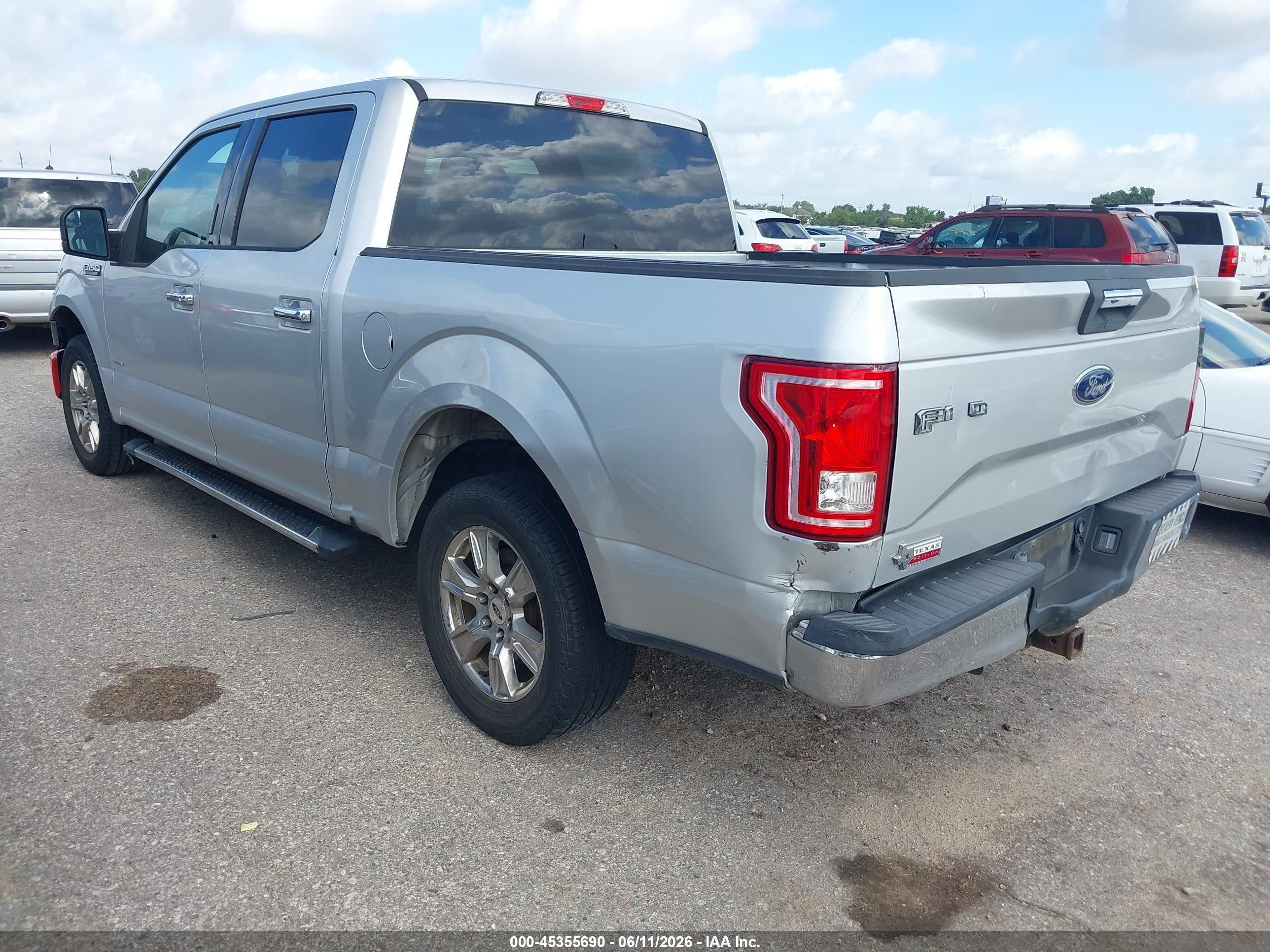 2015 Ford F-150 Xlt Серебряный vin: 1FTEW1CP3FKF15364