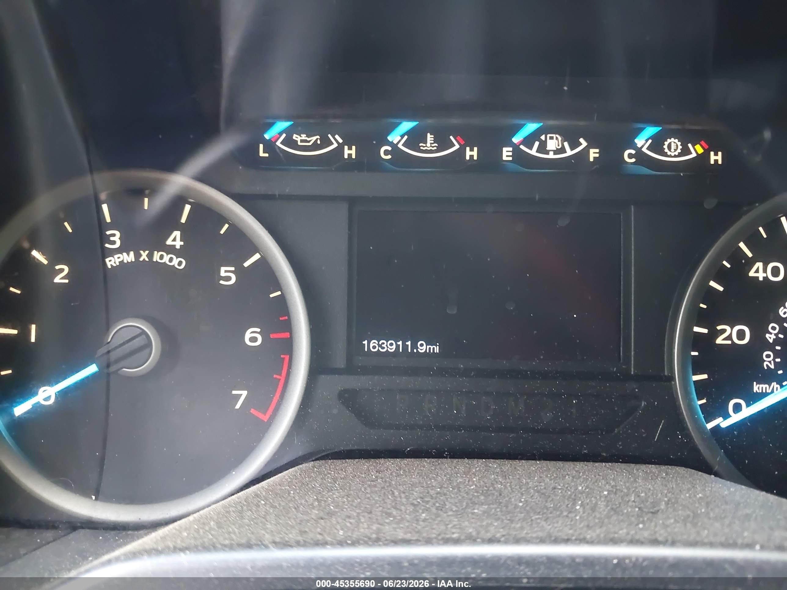2015 Ford F-150 Xlt Серебряный vin: 1FTEW1CP3FKF15364
