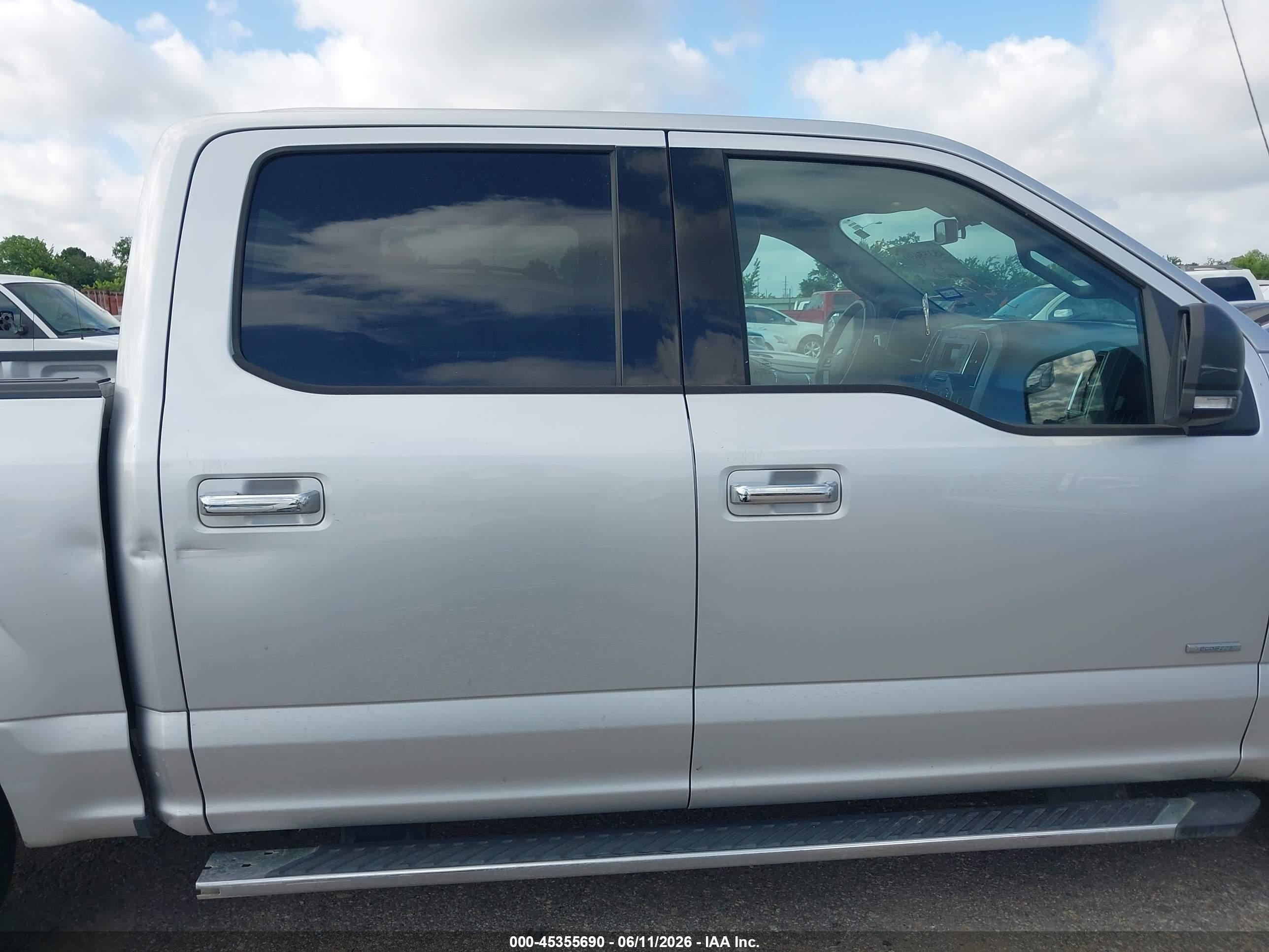 2015 Ford F-150 Xlt Серебряный vin: 1FTEW1CP3FKF15364