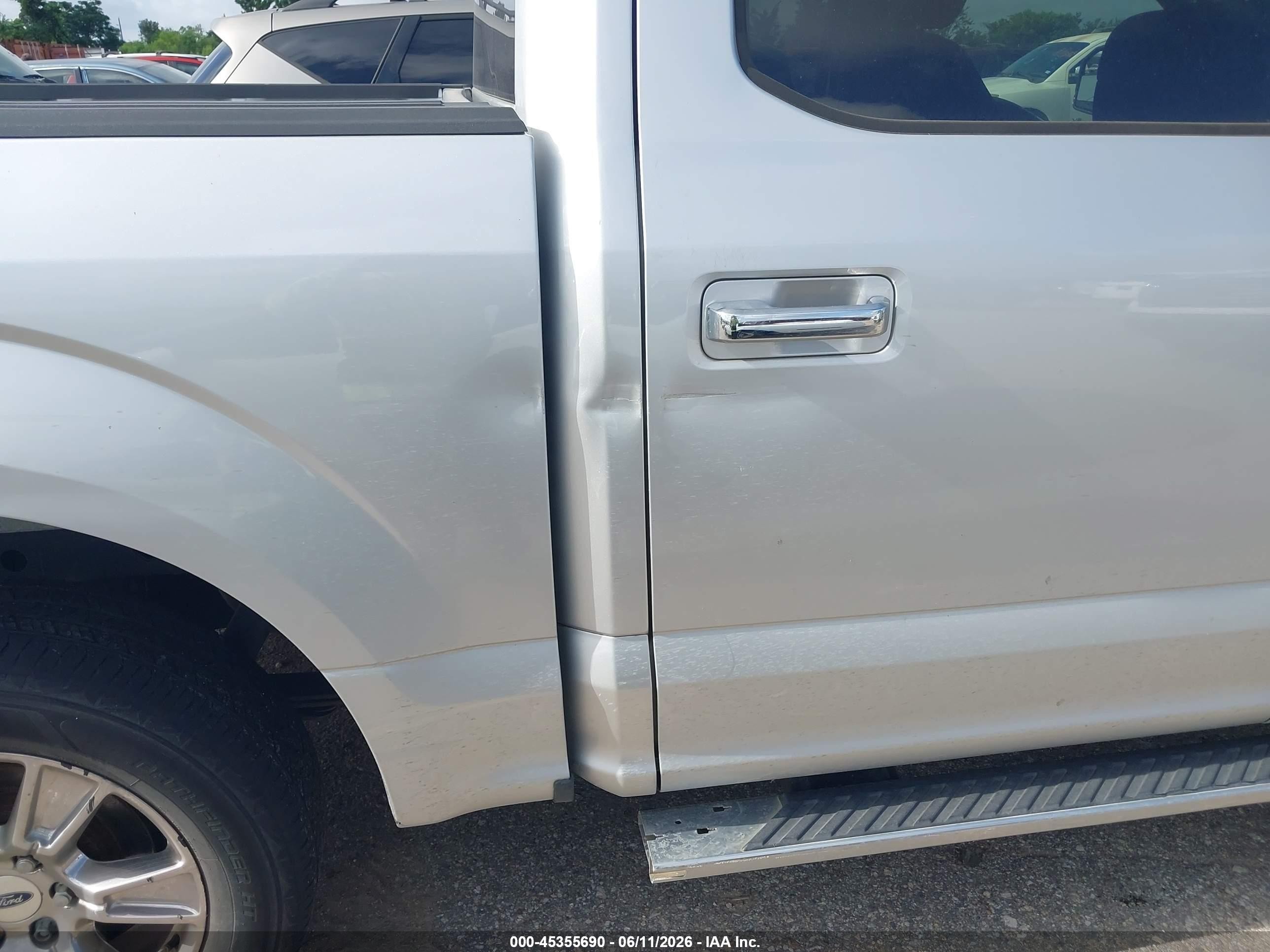 2015 Ford F-150 Xlt Серебряный vin: 1FTEW1CP3FKF15364