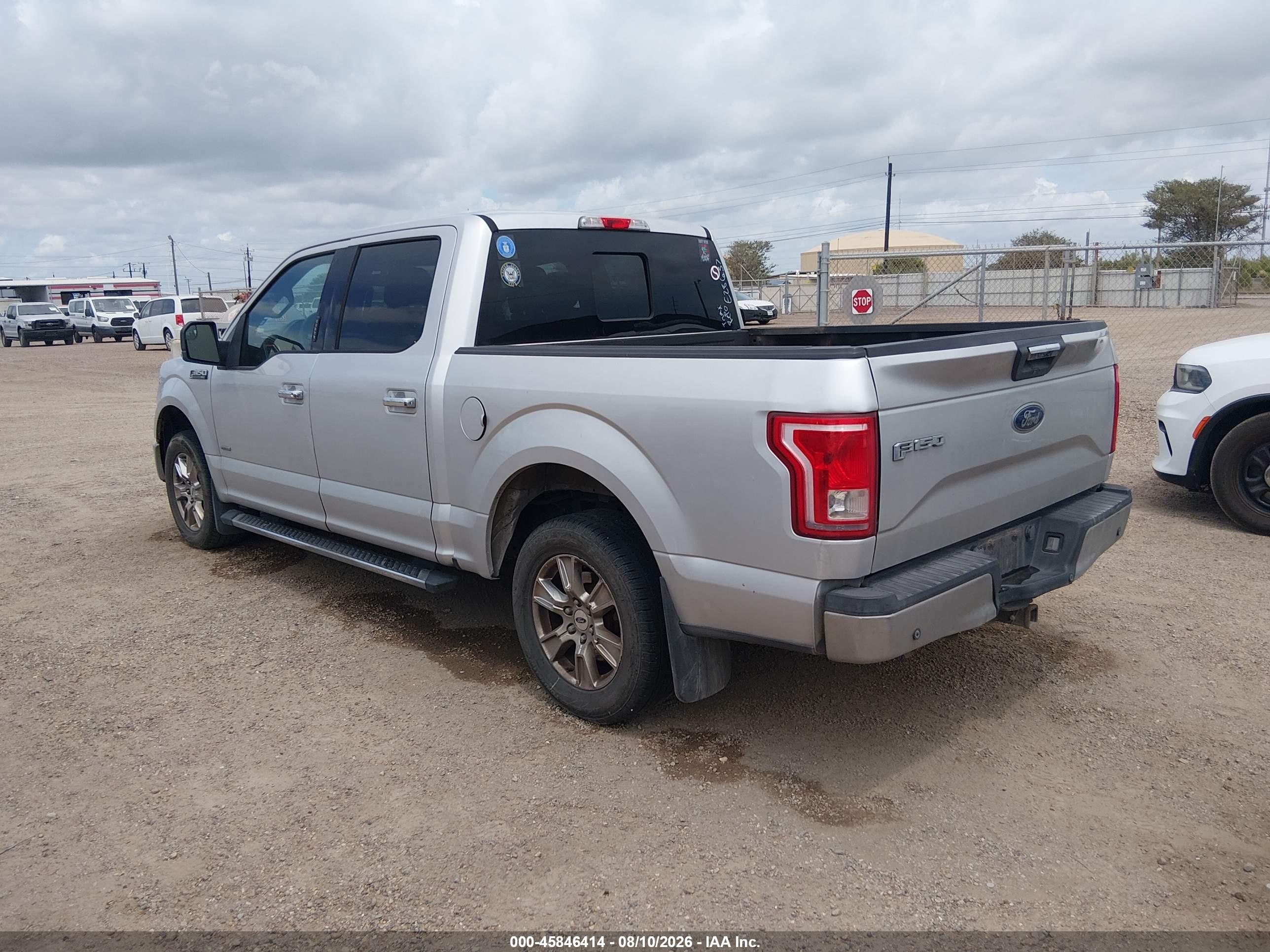 2015 Ford F-150 Xlt Silver vin: 1FTEW1CP4FKE28637
