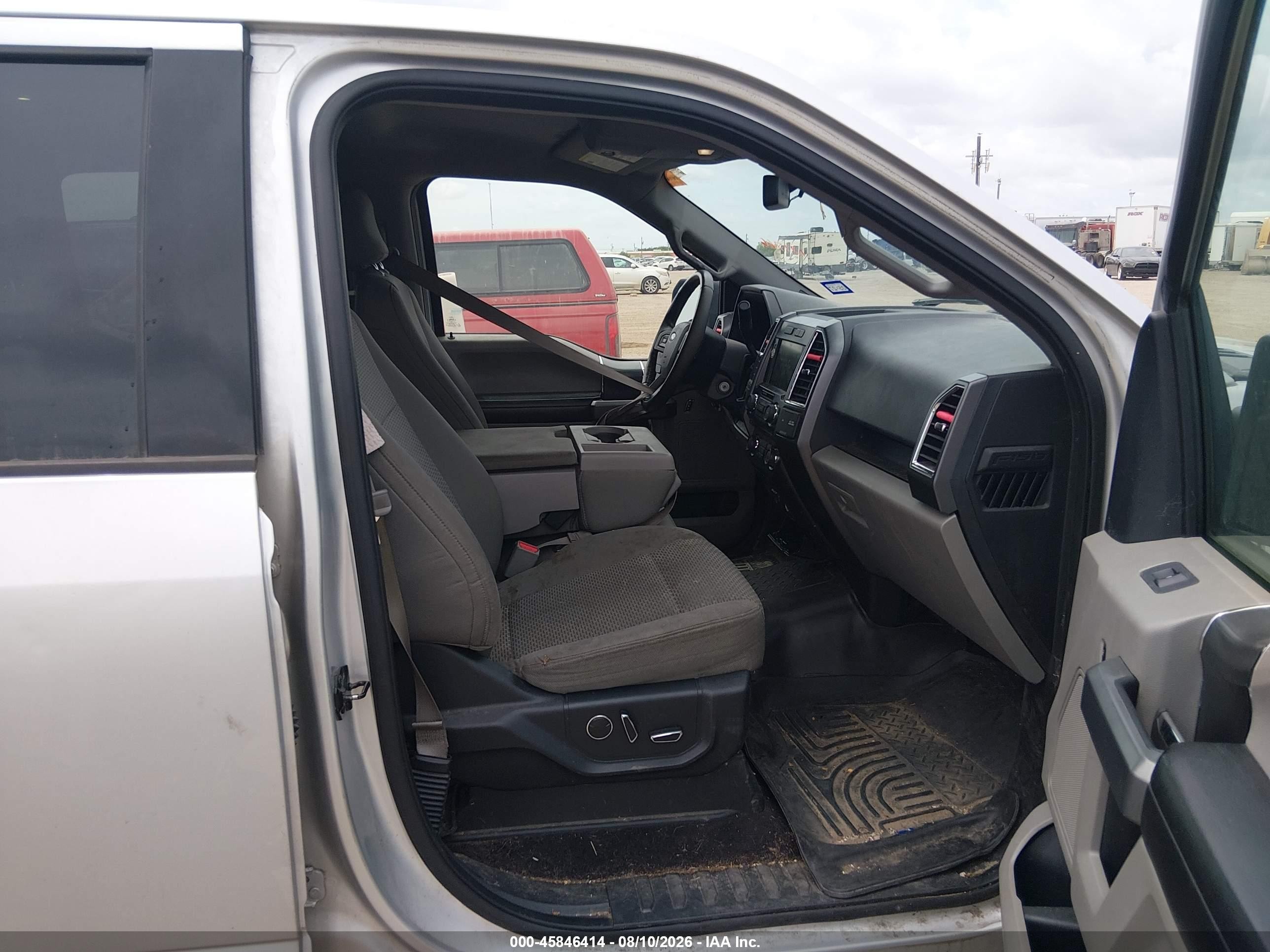 2015 Ford F-150 Xlt Silver vin: 1FTEW1CP4FKE28637