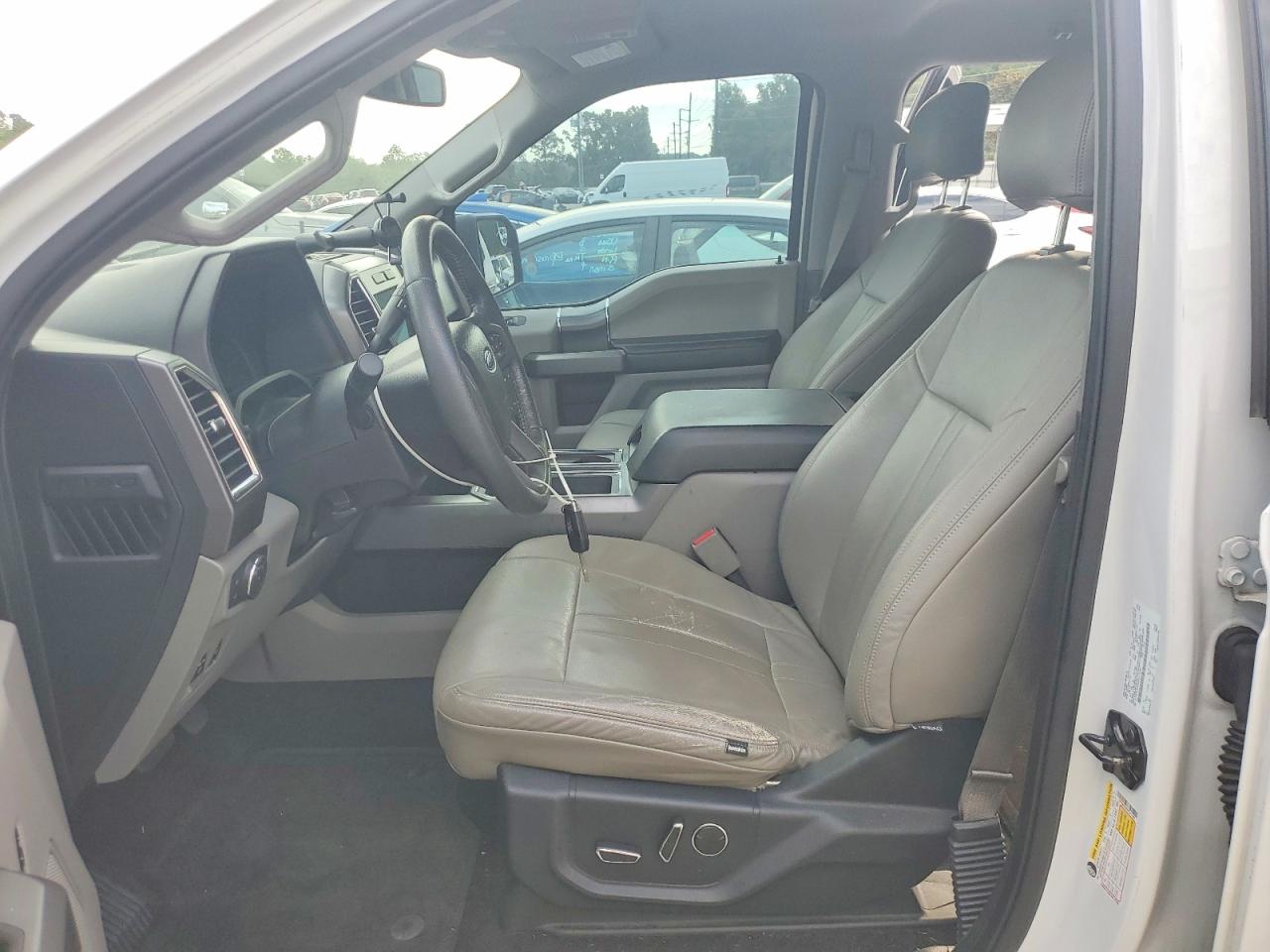 2015 Ford F150 Supercrew White vin: 1FTEW1CP5FFC11249