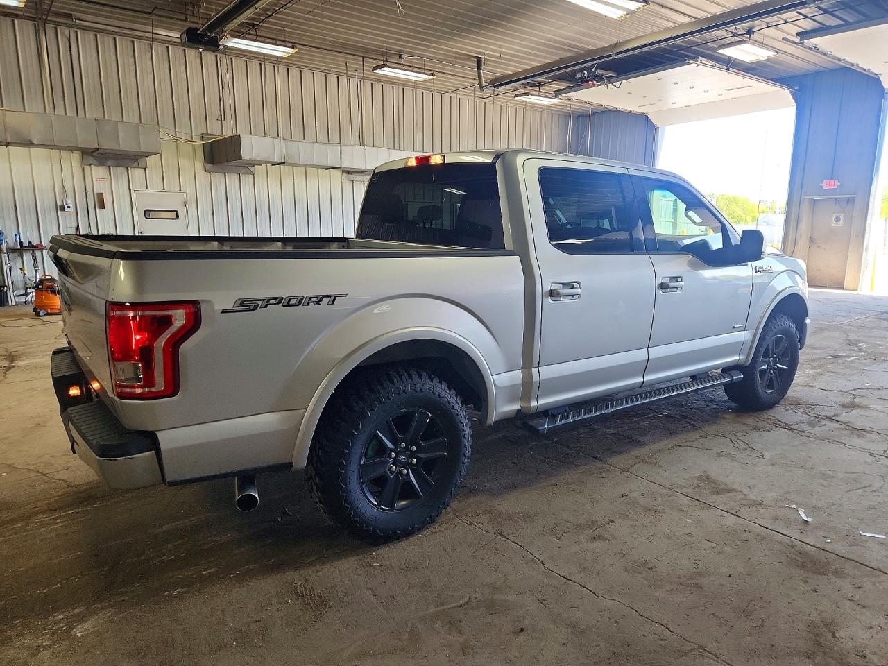 2015 Ford F150 Supercrew Silver vin: 1FTEW1CP5FKE02385