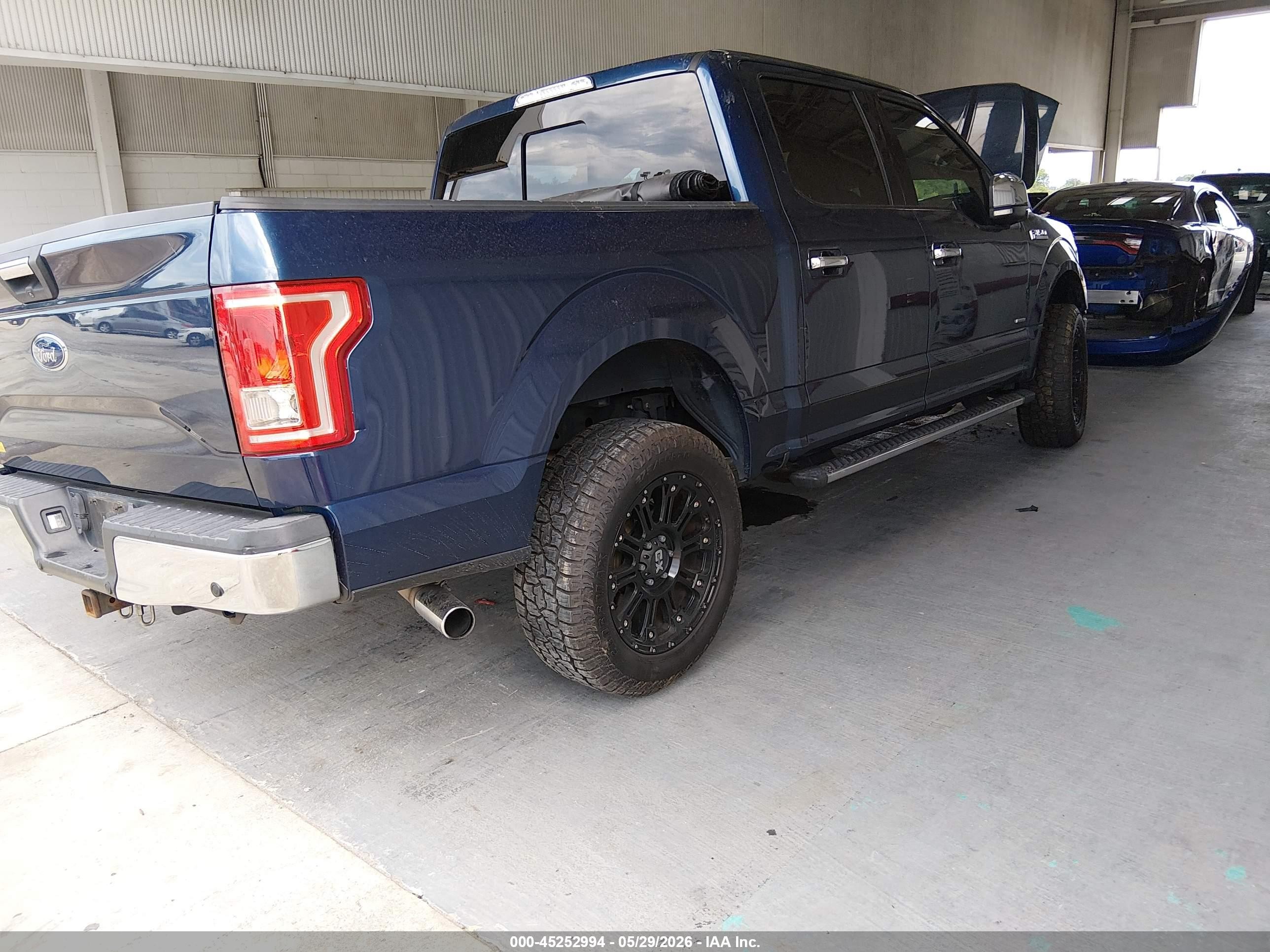 2017 Ford F-150 Xlt Blue vin: 1FTEW1CP5HKC95180
