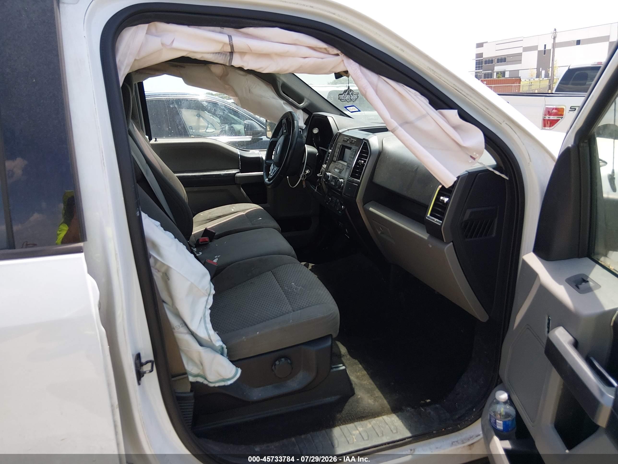 2015 Ford F-150 Xlt White vin: 1FTEW1CP6FKD26353