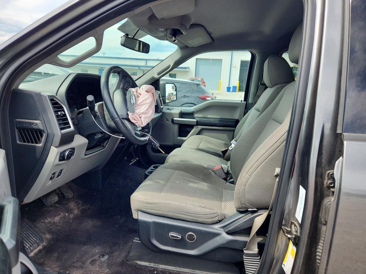 2015 Ford F150 Supercrew Gray vin: 1FTEW1CP6FKD98038