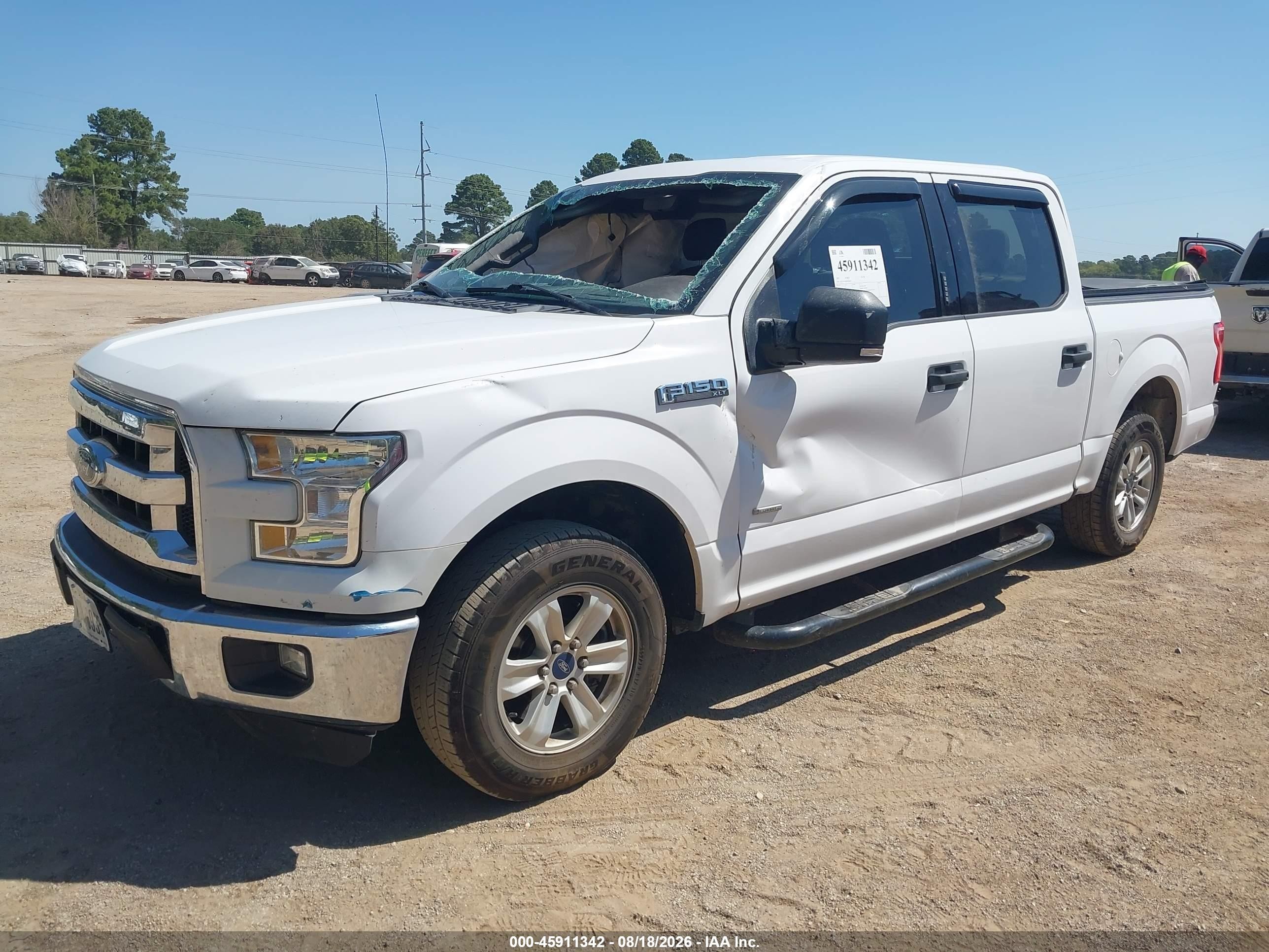2015 Ford F-150 Xlt White vin: 1FTEW1CP6FKE24217