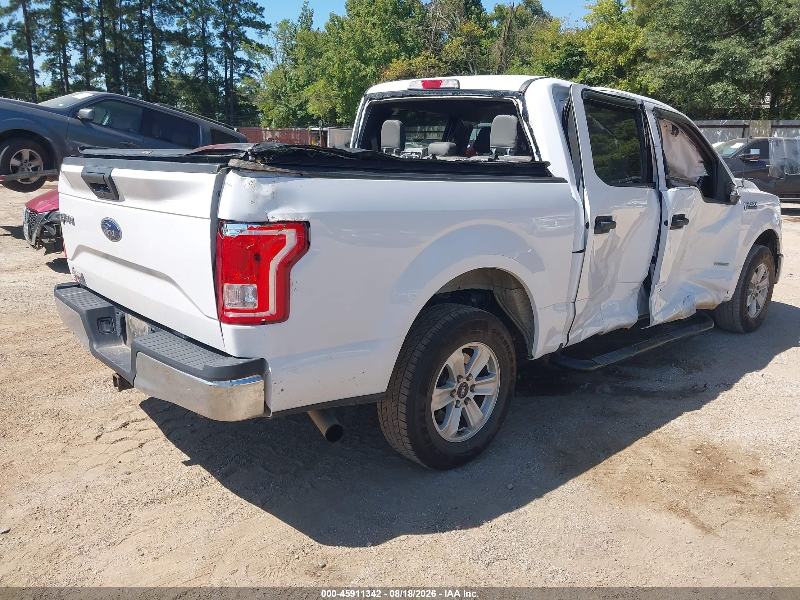 2015 Ford F-150 Xlt White vin: 1FTEW1CP6FKE24217
