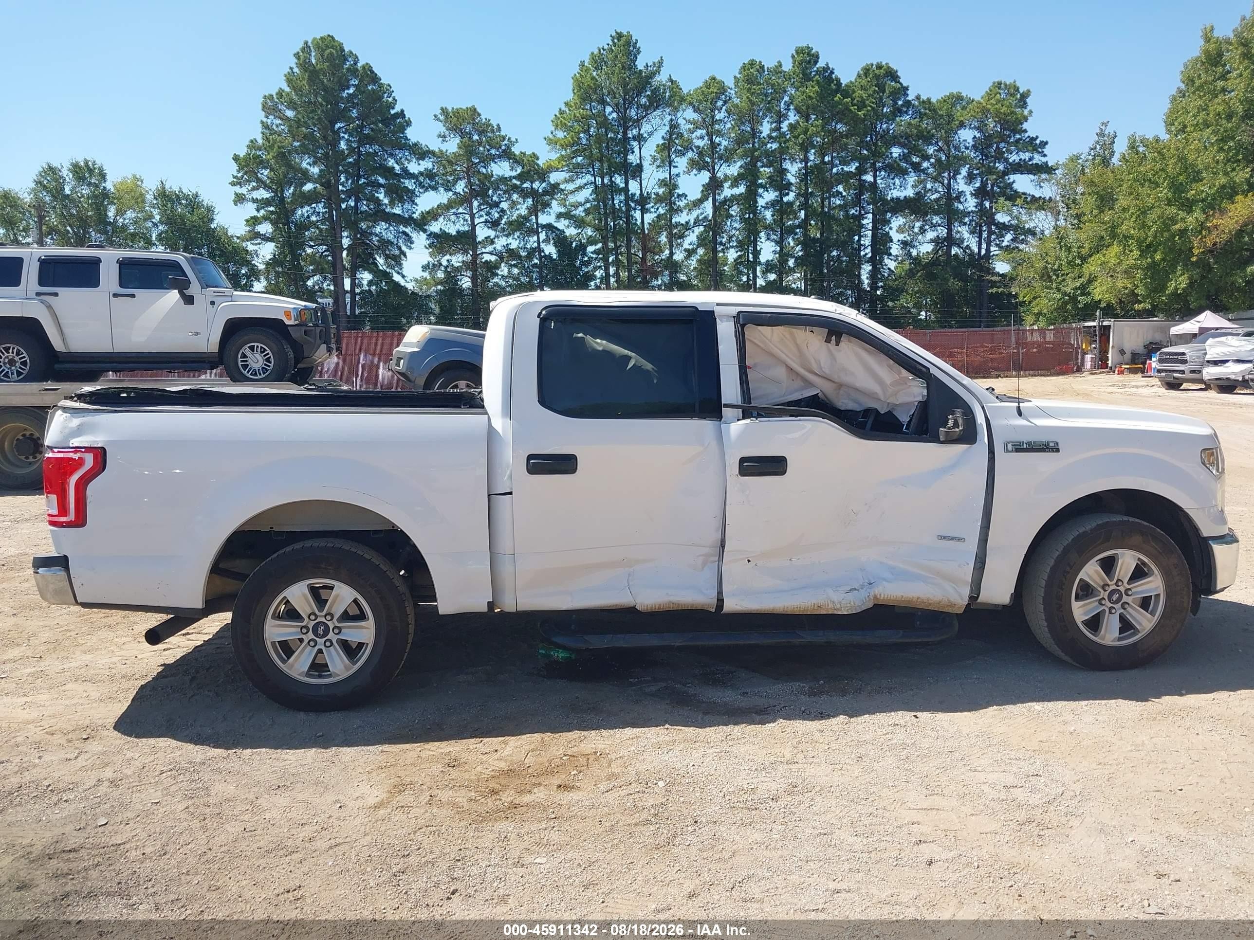 2015 Ford F-150 Xlt White vin: 1FTEW1CP6FKE24217