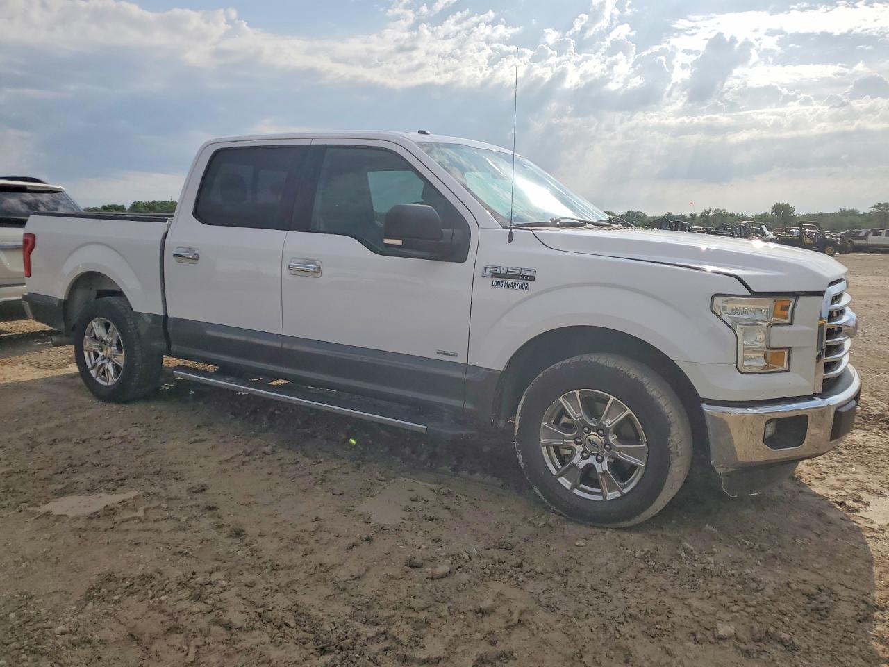 2016 Ford F150 Supercrew White vin: 1FTEW1CP6GKF99049