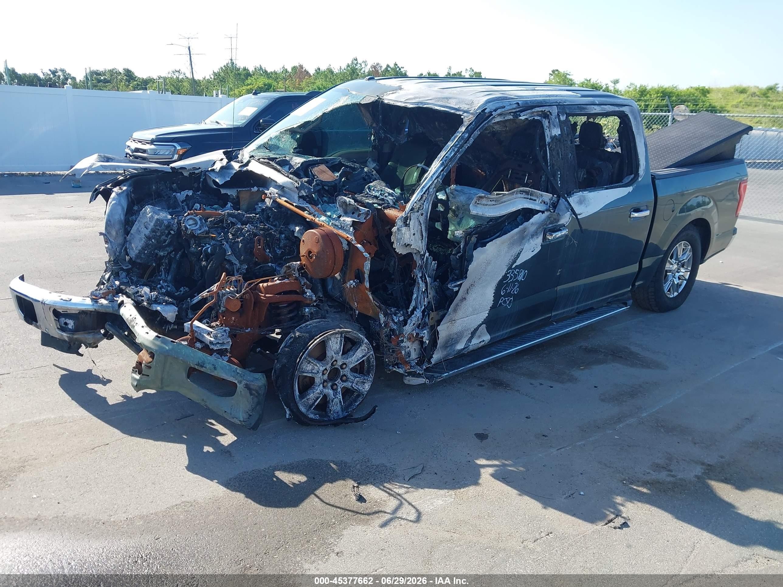 2015 Ford F-150 Xlt Зеленый vin: 1FTEW1CP7FFC10846