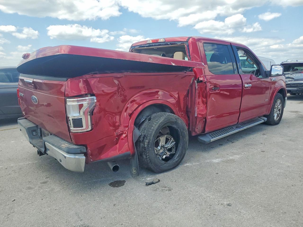 2015 Ford F150 Supercrew Red vin: 1FTEW1CP7FFC30515