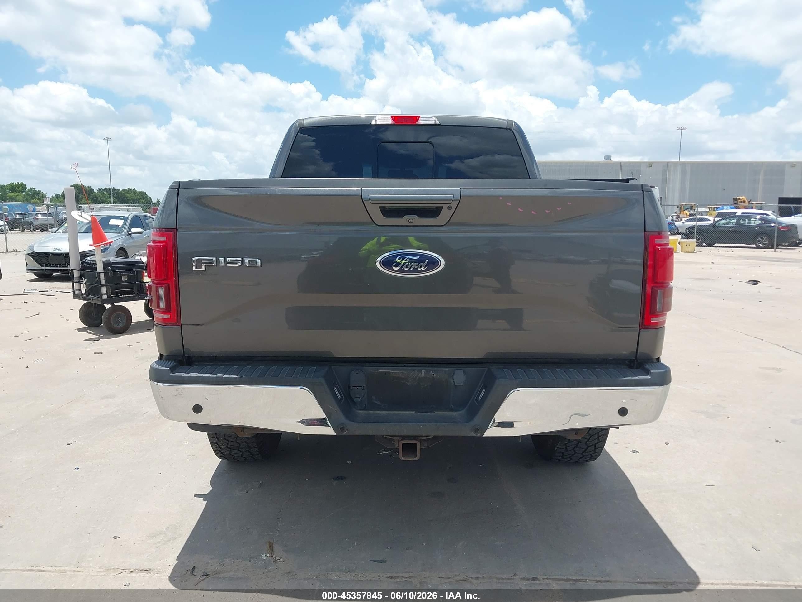 2015 Ford F-150 Lariat Gray vin: 1FTEW1CP7FKD34011