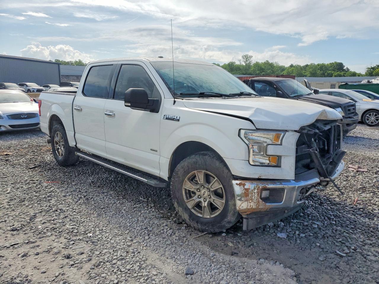 2017 Ford F150 Supercrew White vin: 1FTEW1CP7HFA63429