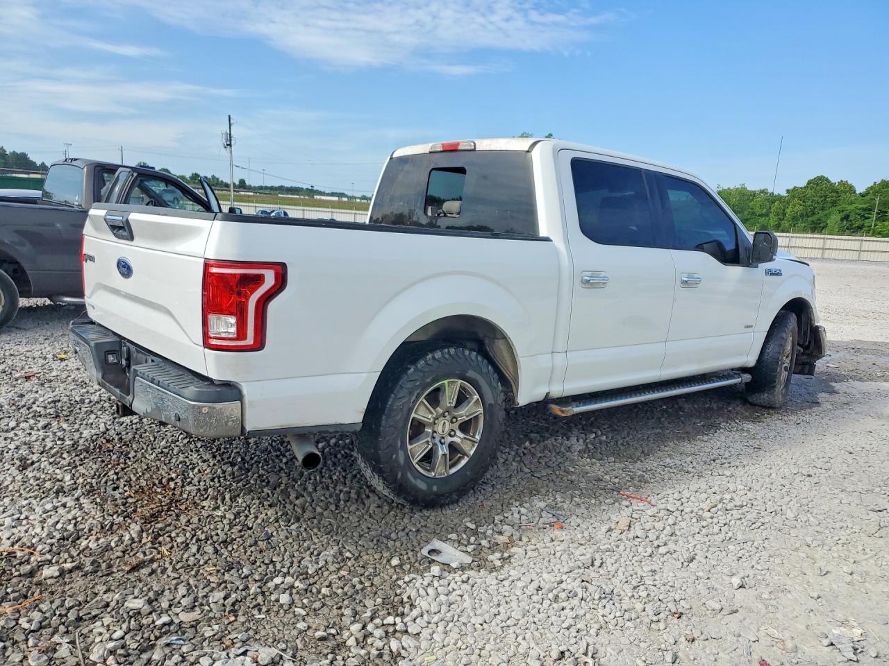 2017 Ford F150 Supercrew White vin: 1FTEW1CP7HFA63429