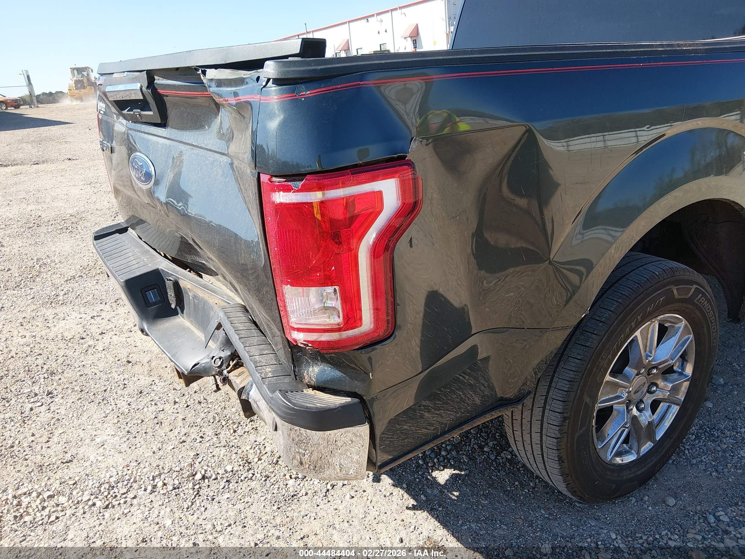 2015 Ford F-150 Xlt Green vin: 1FTEW1CP8FFB19567