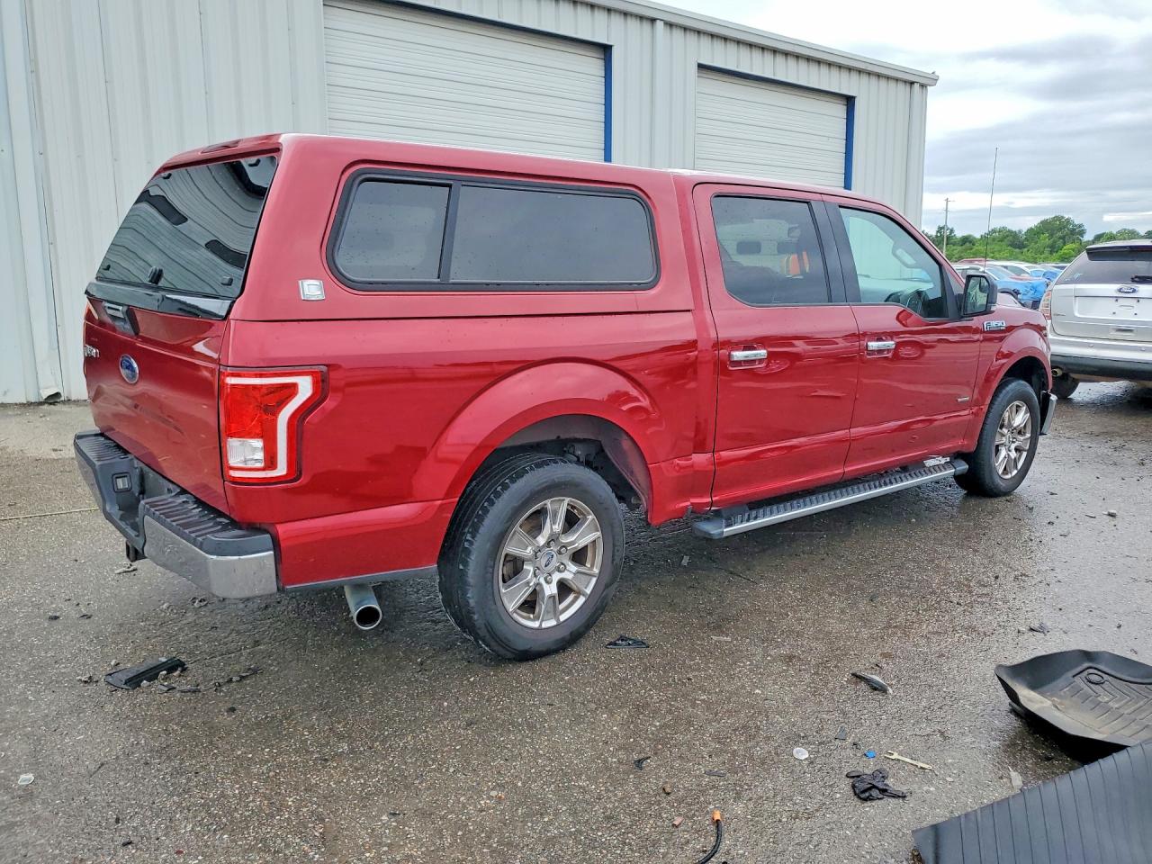 2015 Ford F150 Supercrew Red vin: 1FTEW1CP8FFC57772