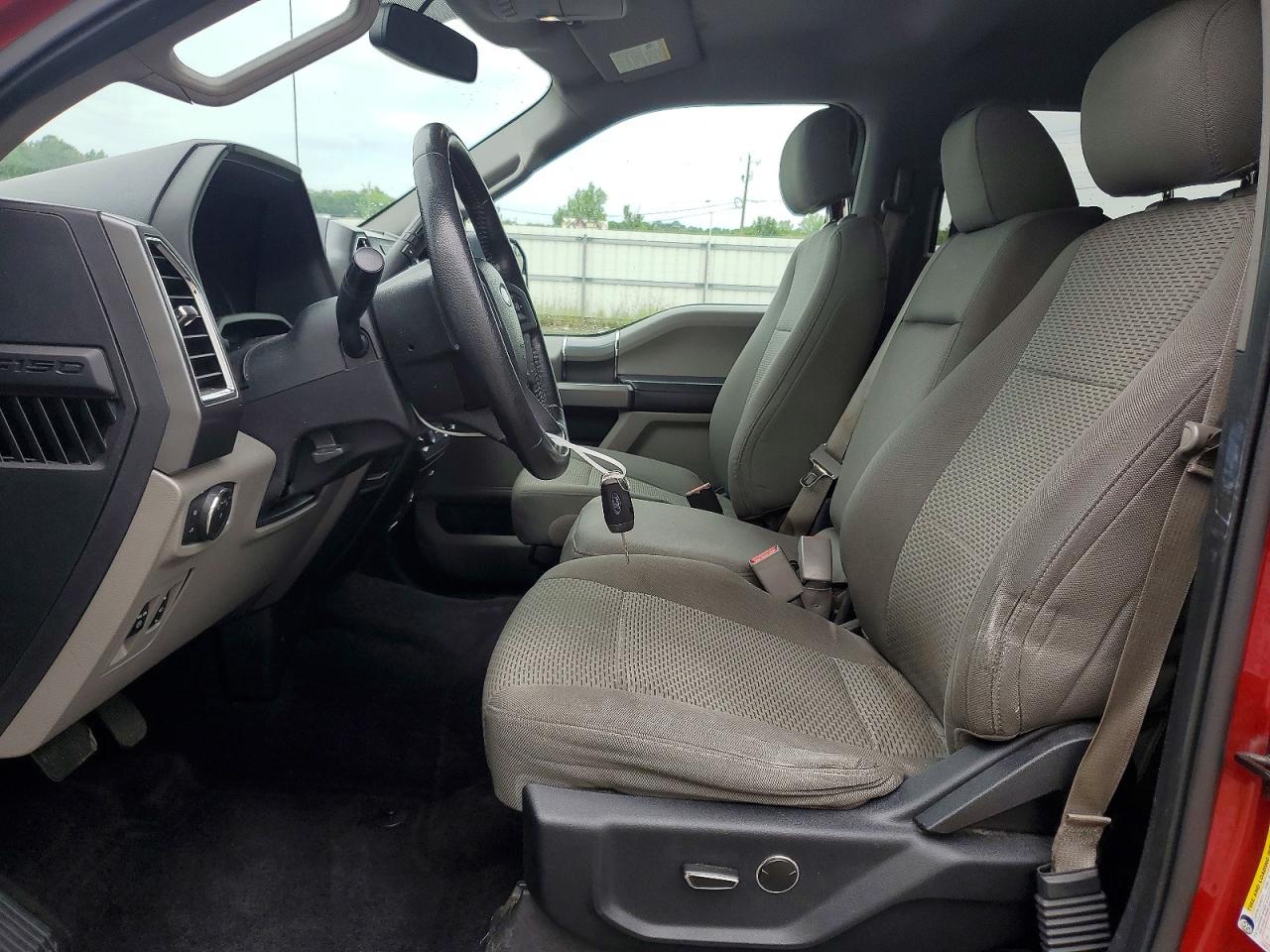 2015 Ford F150 Supercrew Red vin: 1FTEW1CP8FFC57772