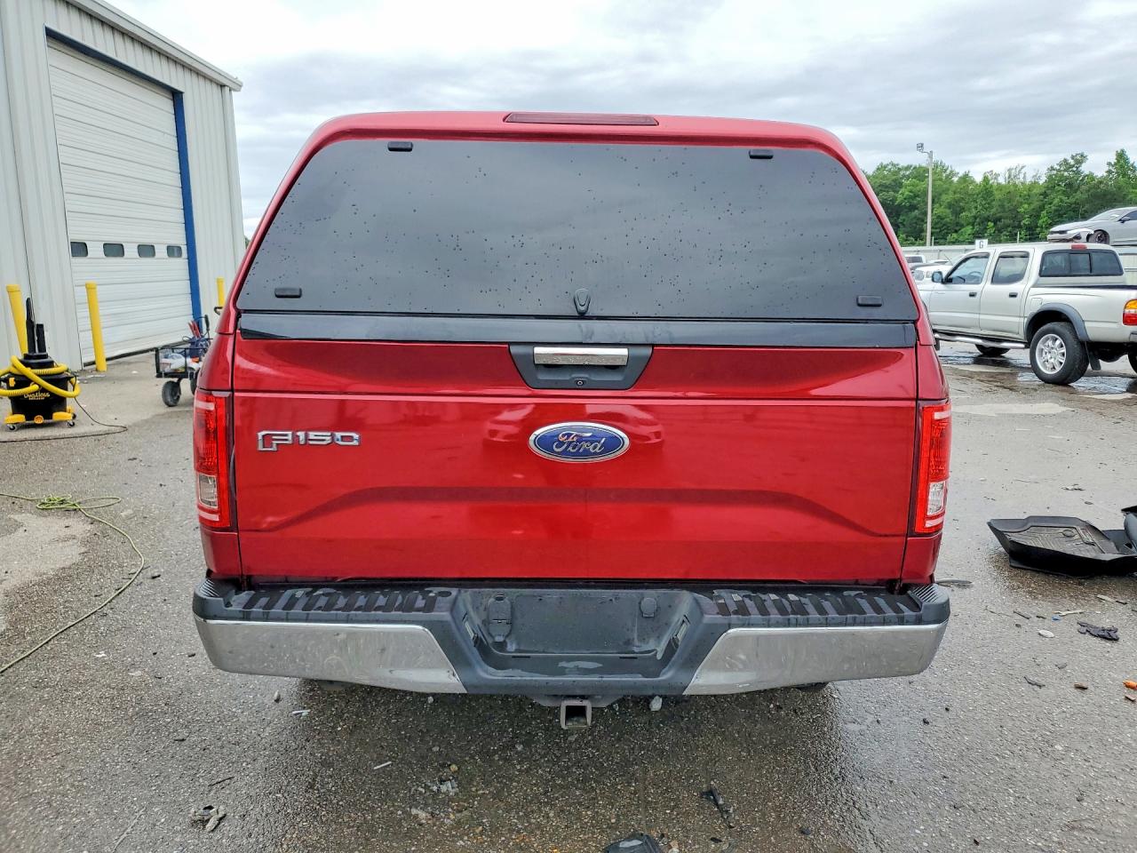 2015 Ford F150 Supercrew Red vin: 1FTEW1CP8FFC57772
