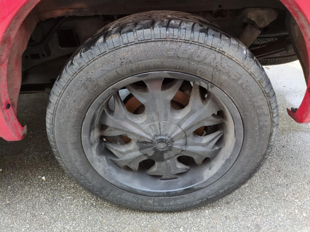 2015 Ford F150 Supercrew Red vin: 1FTEW1CP9FFC68781 Damage: Left Rear Wheel, Aftermarket, Acceptable