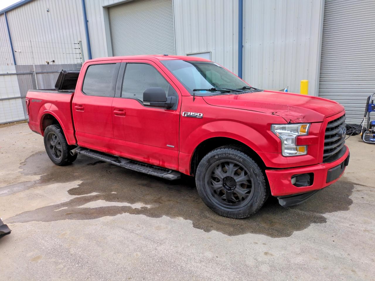 2015 Ford F150 Supercrew Red vin: 1FTEW1CP9FFC68781