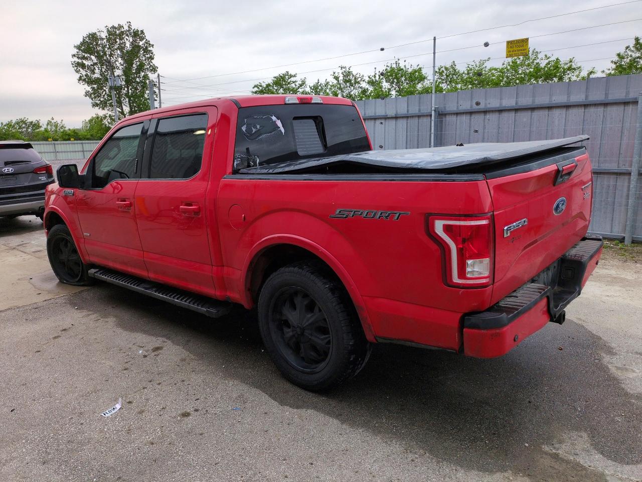 2015 Ford F150 Supercrew Red vin: 1FTEW1CP9FFC68781