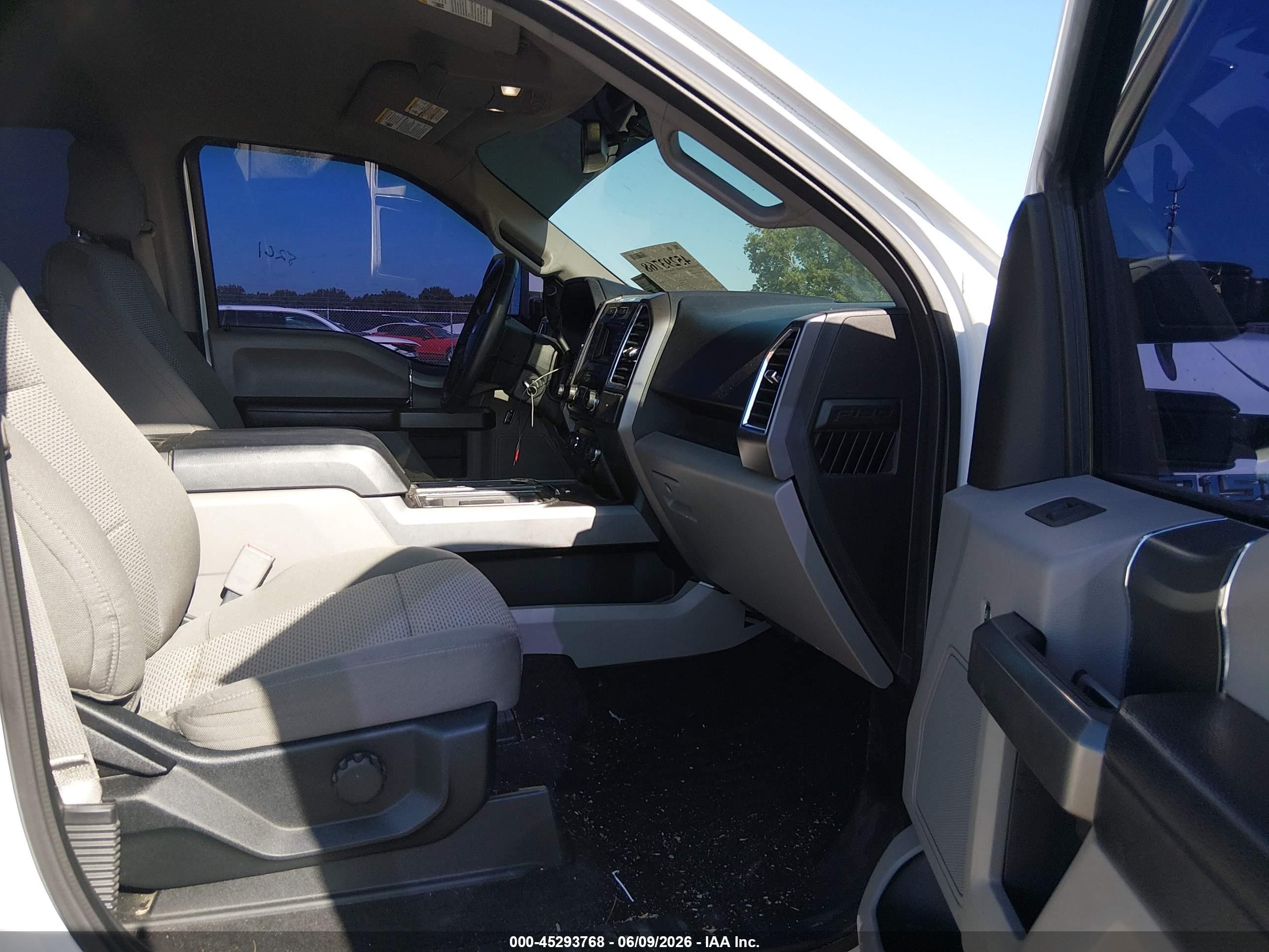 2015 Ford F-150 Xlt Белый vin: 1FTEW1CP9FKE97503