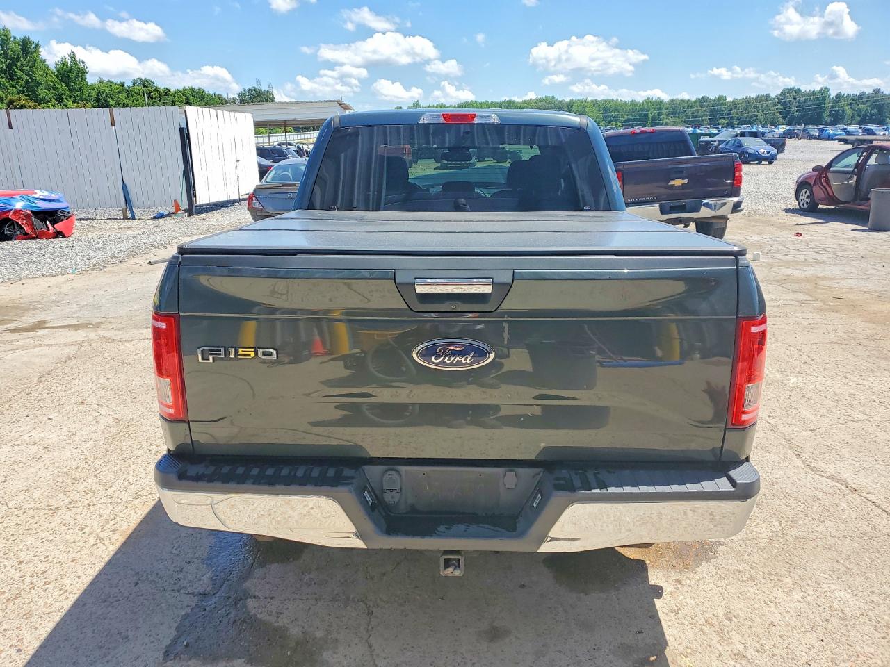 2015 Ford F150 Supercrew Gray vin: 1FTEW1CP9FKE98814