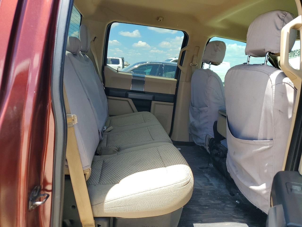 2015 Ford F150 Supercrew Burgundy vin: 1FTEW1CP9FKF02036