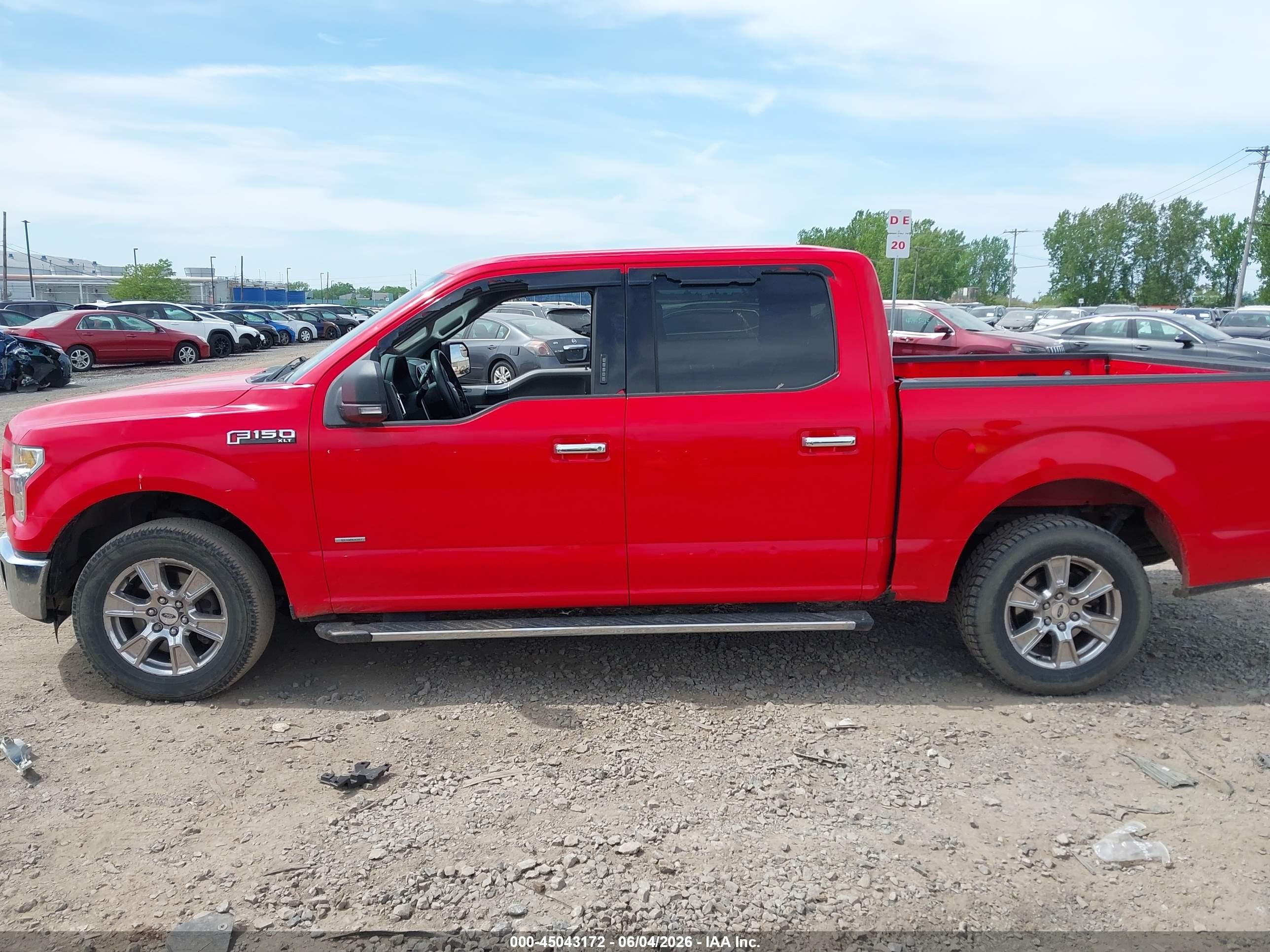 2015 Ford F-150 Xlt Red vin: 1FTEW1CP9FKF17524