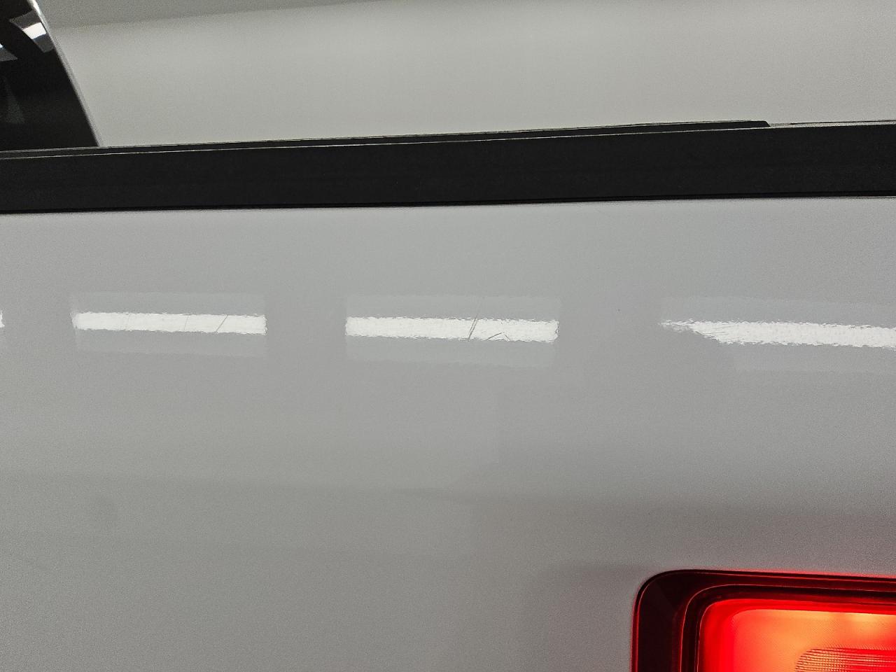 2018 Ford F150 Supercrew White vin: 1FTEW1CP9JKC42021 Damage: Left Bed Side, Light Scratch, 1 To 2 Inches