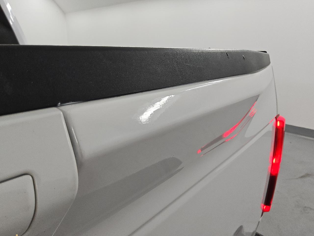 2018 Ford F150 Supercrew White vin: 1FTEW1CP9JKC42021 Damage: Tailgate, Previous Repair, Substandard Repair