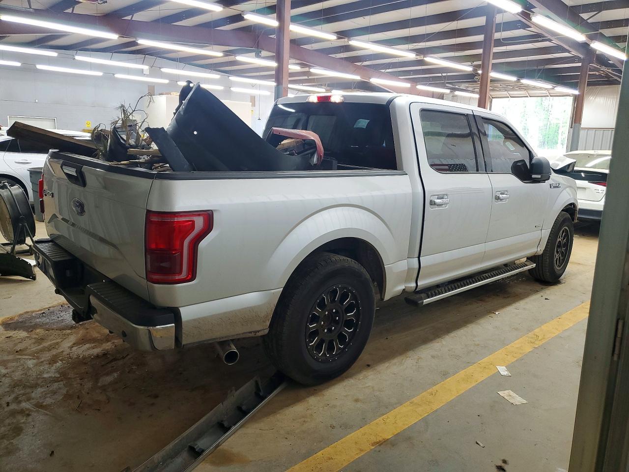 2015 Ford F150 Supercrew Silver vin: 1FTEW1CPXFFA76186