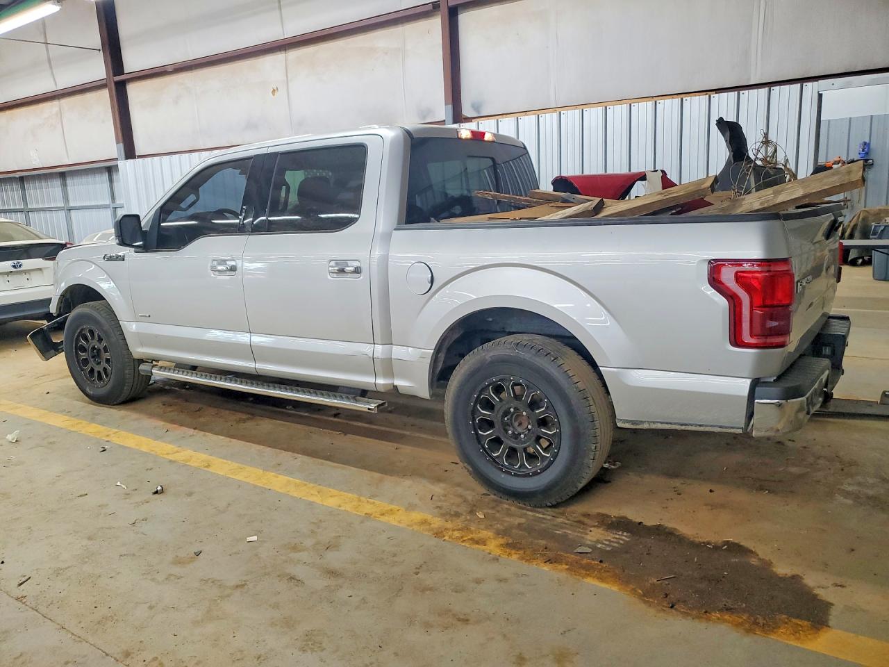 2015 Ford F150 Supercrew Silver vin: 1FTEW1CPXFFA76186