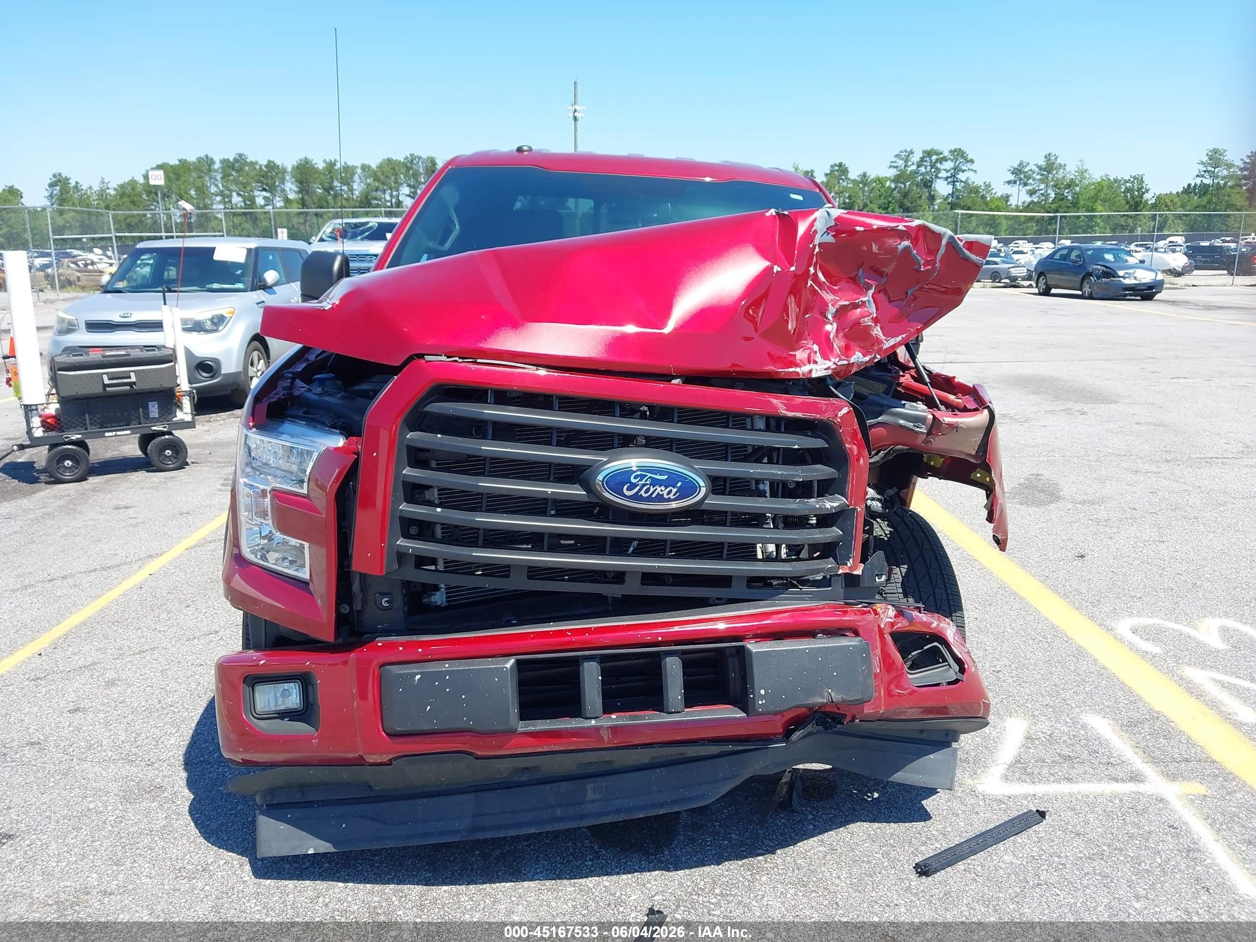 2017 Ford F-150 Xlt Red vin: 1FTEW1CPXHFC49336