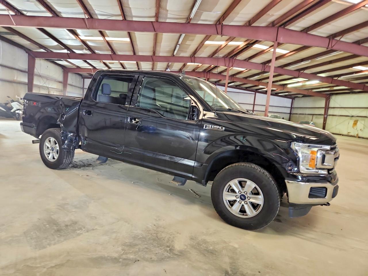 2020 Ford F150 Supercrew Черный vin: 1FTEW1E44LFC51496