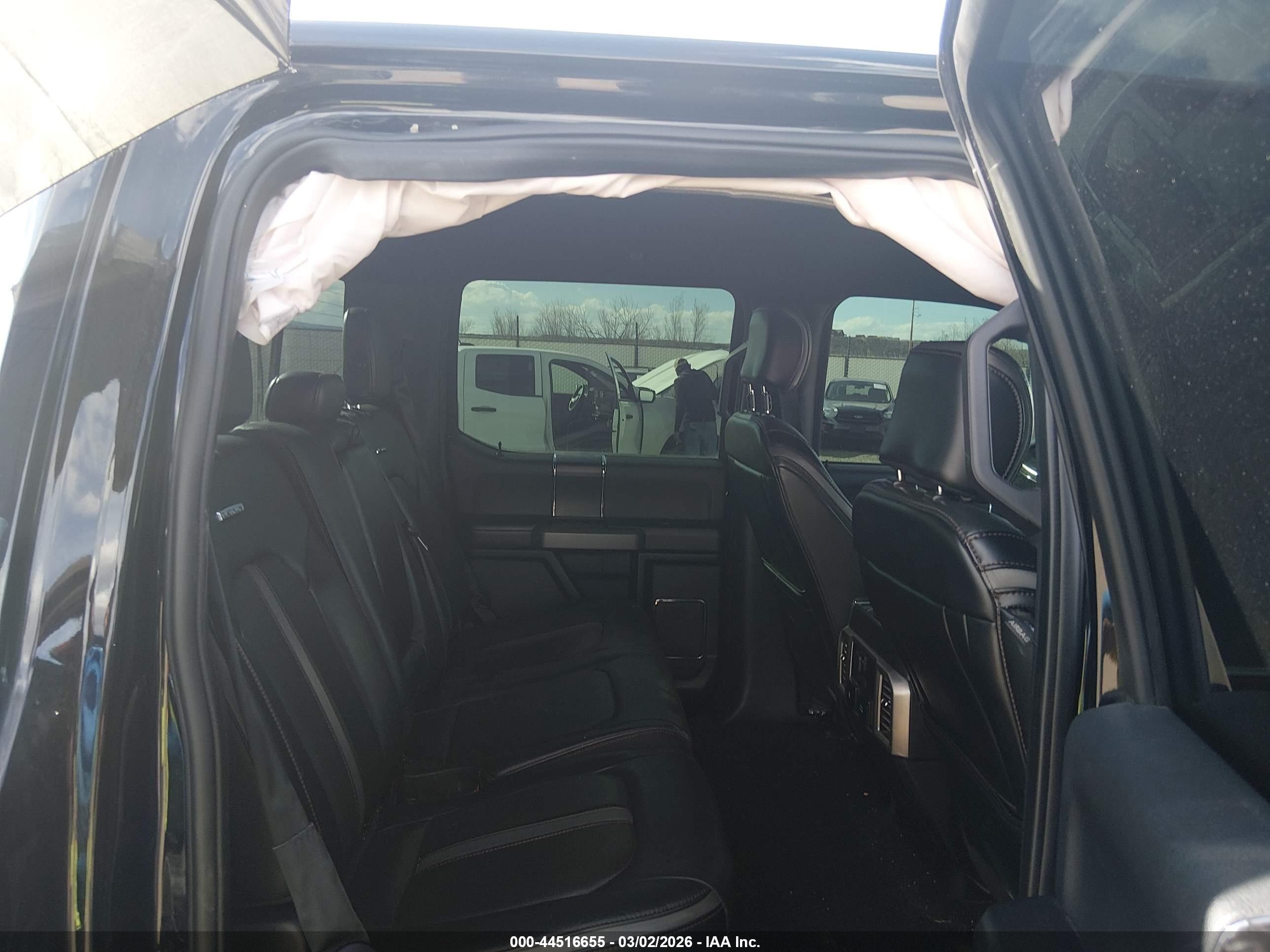 2019 Ford F-150 Platinum Black vin: 1FTEW1E45KFB30801