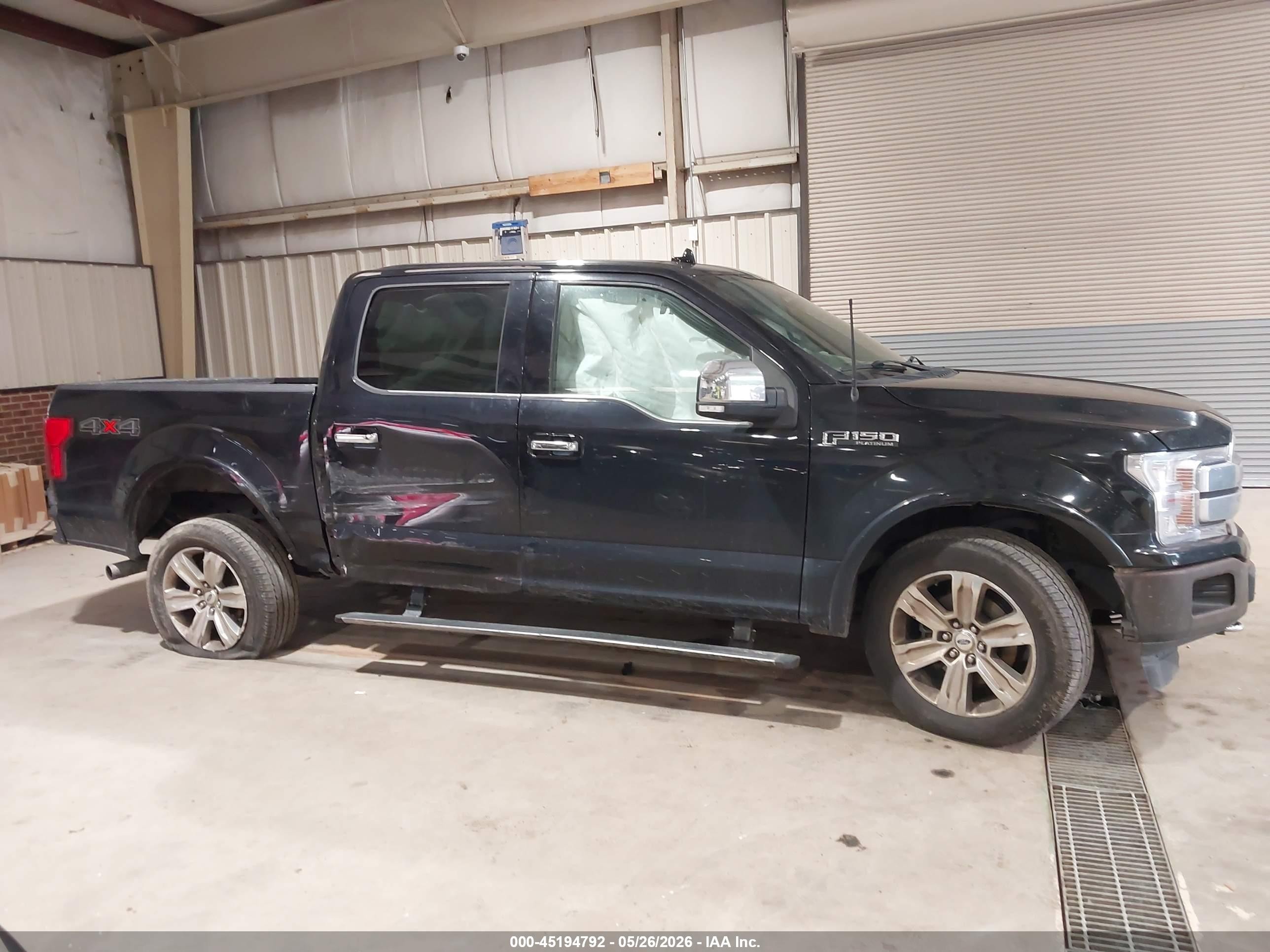 2020 Ford F-150 Platinum Черный vin: 1FTEW1E4XLFA26516