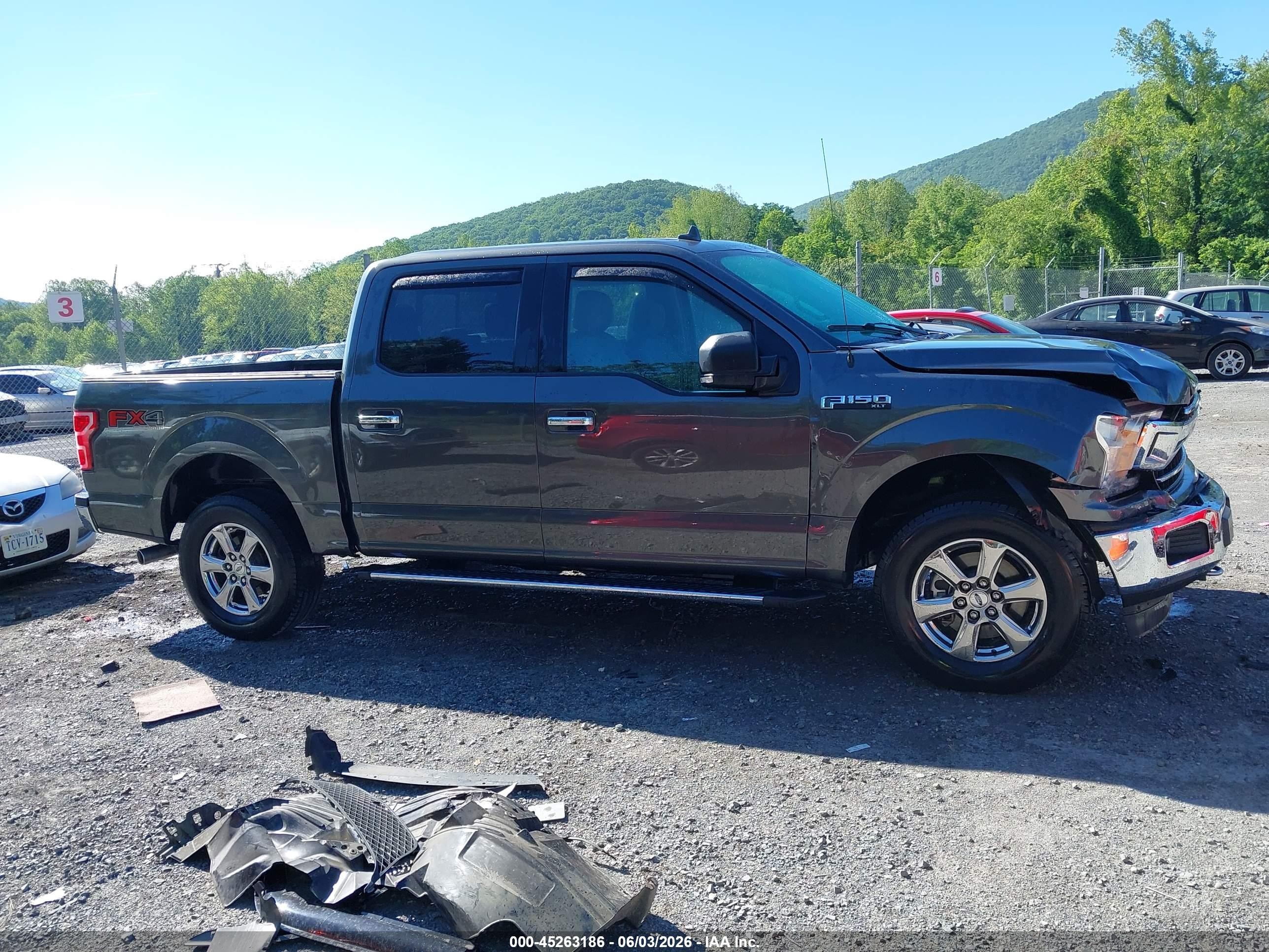 2018 Ford F-150 Xlt Серый vin: 1FTEW1E51JFA58065