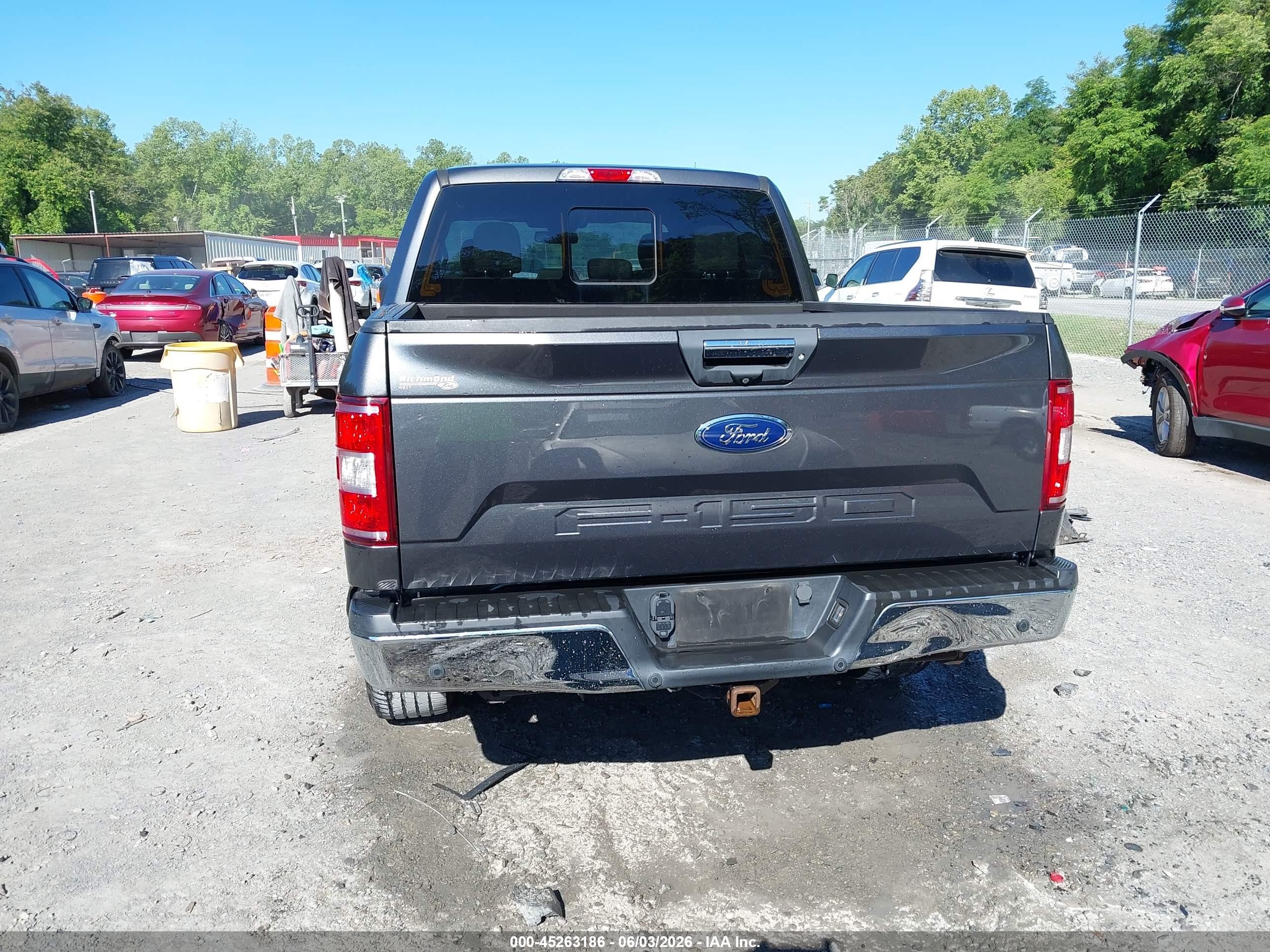 2018 Ford F-150 Xlt Серый vin: 1FTEW1E51JFA58065