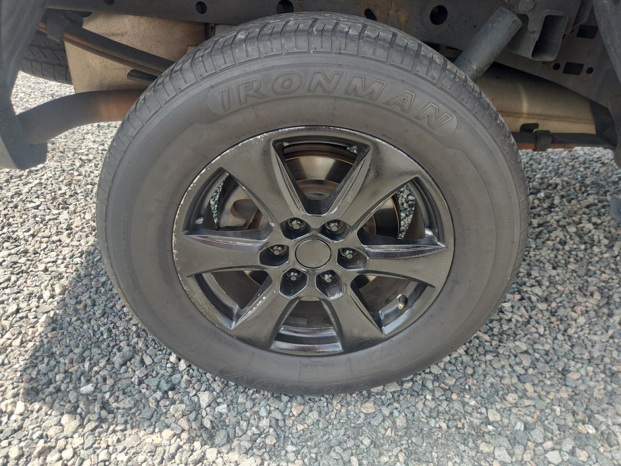 2018 Ford F150 Supercrew Gray vin: 1FTEW1E52JFC97429 Damage: Right Rear Wheel, Chipped, 3