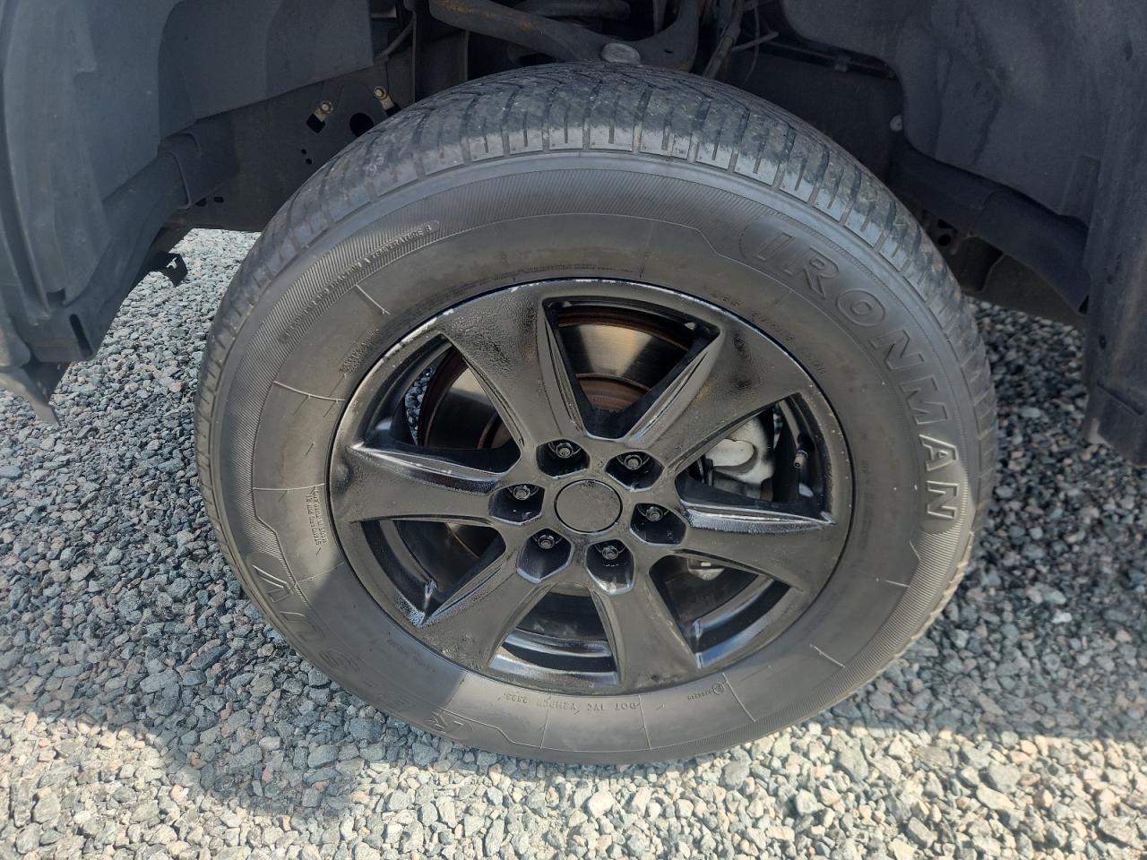2018 Ford F150 Supercrew Gray vin: 1FTEW1E52JFC97429 Damage: Left Front Wheel, Chipped, 3