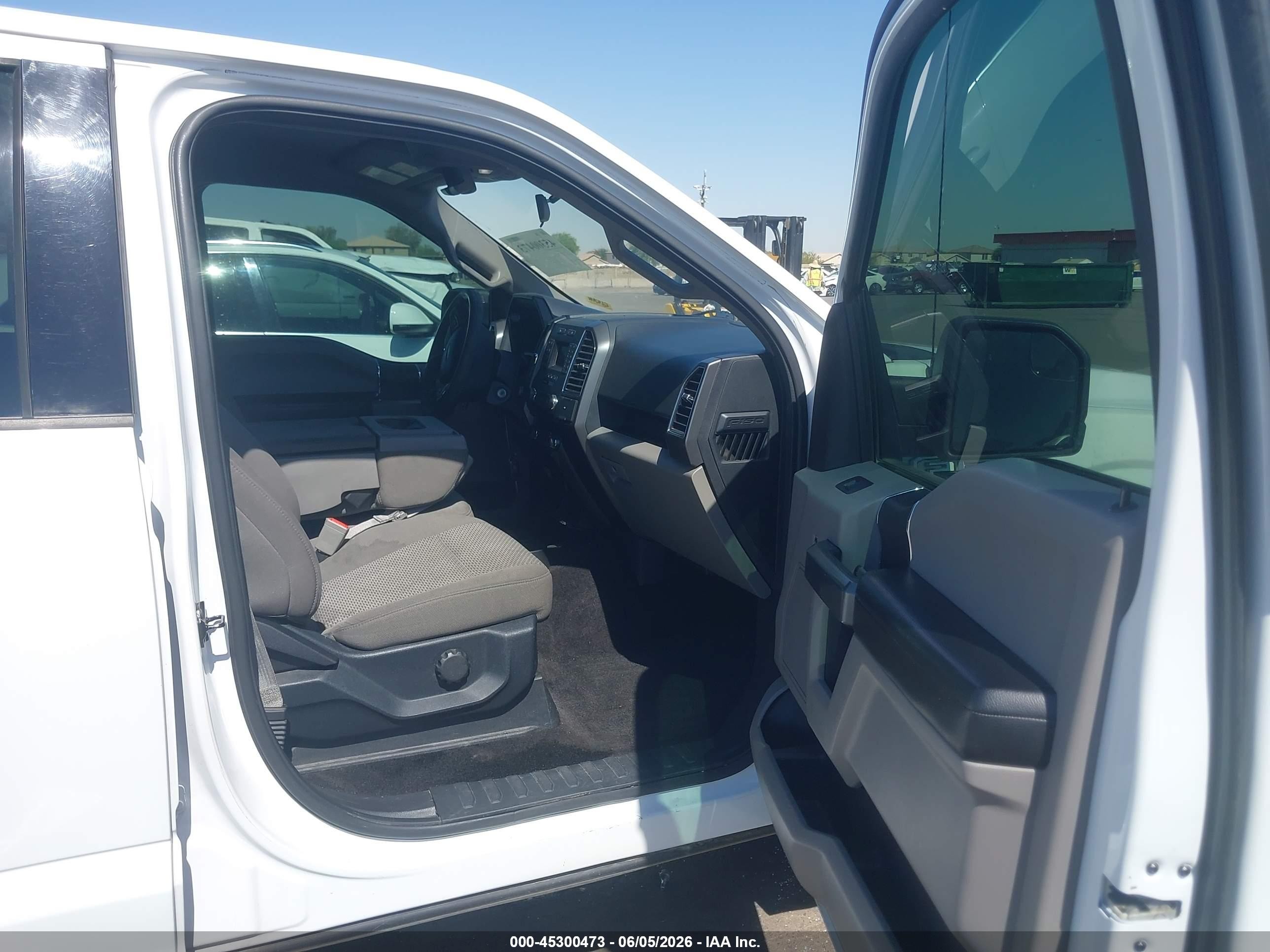 2018 Ford F-150 Xlt Белый vin: 1FTEW1E53JKC56850