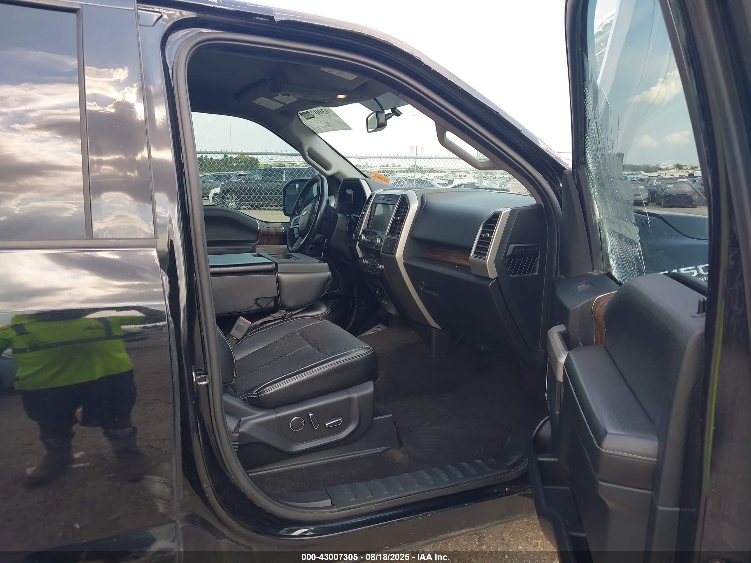 2018 Ford F-150 Lariat Черный vin: 1FTEW1E53JKE43991