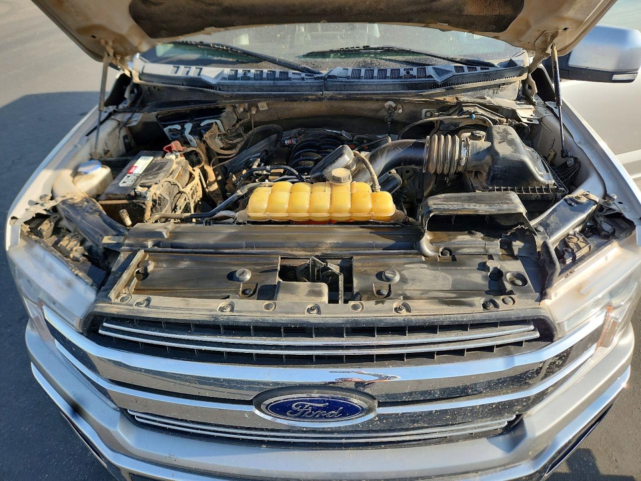2020 Ford F150 Supercrew Серебряный vin: 1FTEW1E53LKD27774