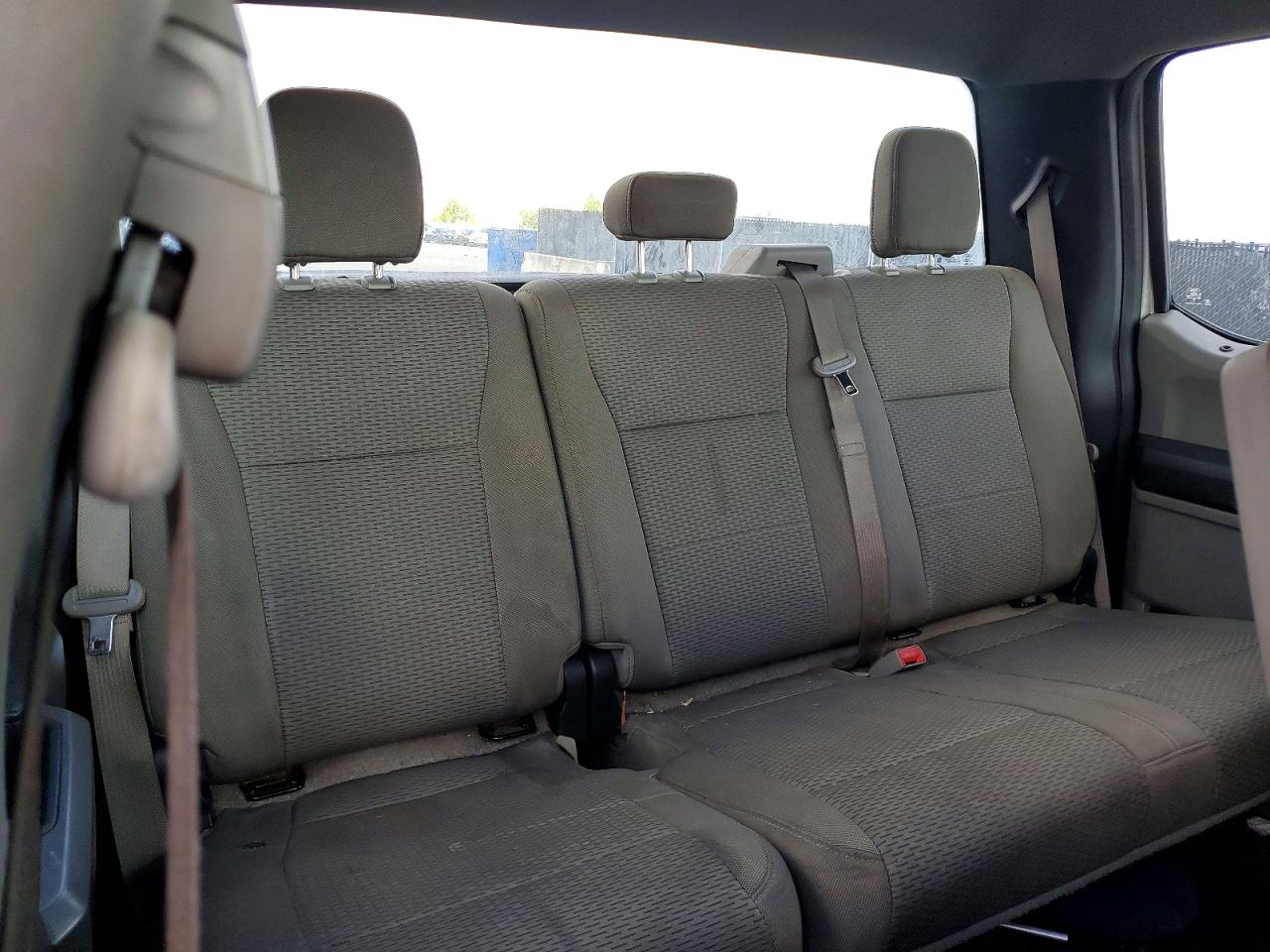 2018 Ford F150 Supercrew Silver vin: 1FTEW1E54JFC64271