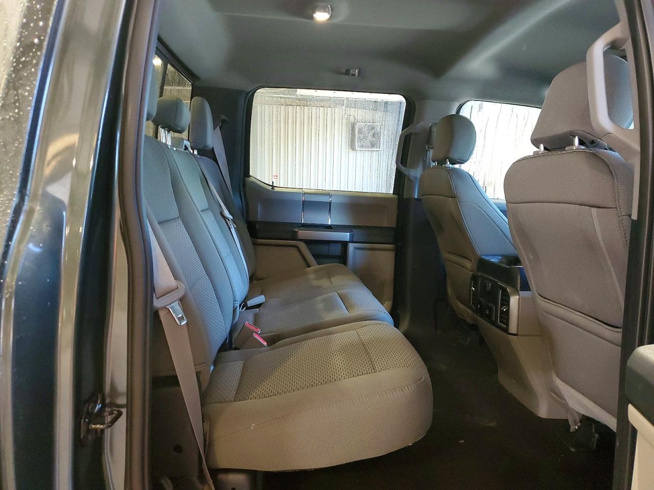 2018 Ford F150 Supercrew Gray vin: 1FTEW1E55JKF69527